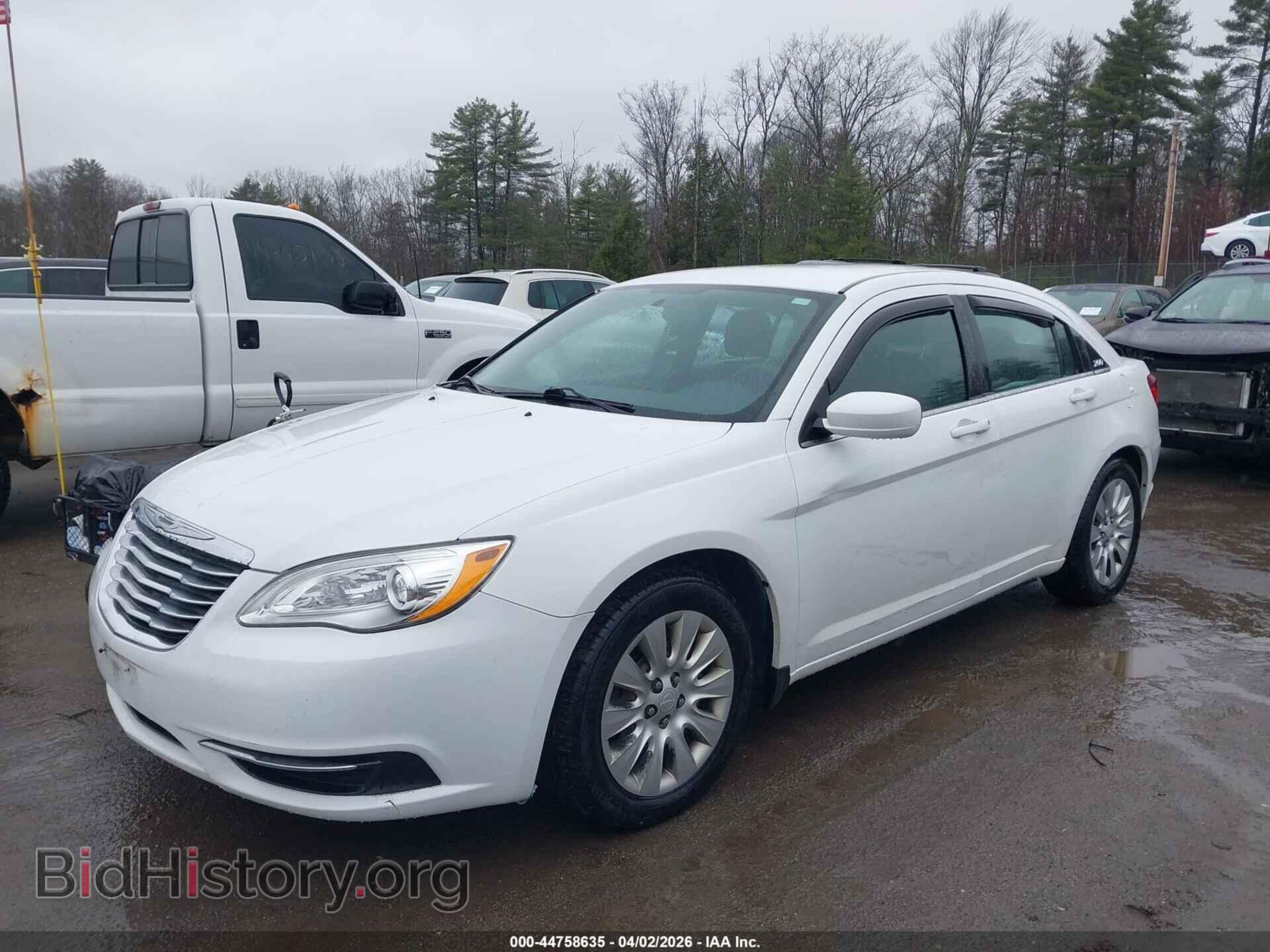 2014 CHRYSLER 200 - VIN: 1C3CCBAB5EN123372 - Photo 2