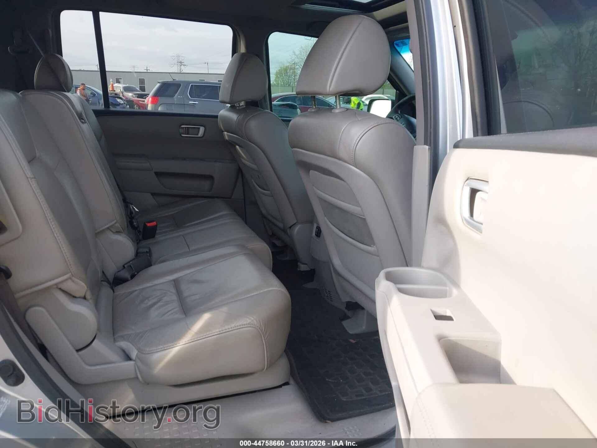 2011 HONDA PILOT - VIN: 5FNYF4H53BB017890 - Фото 8