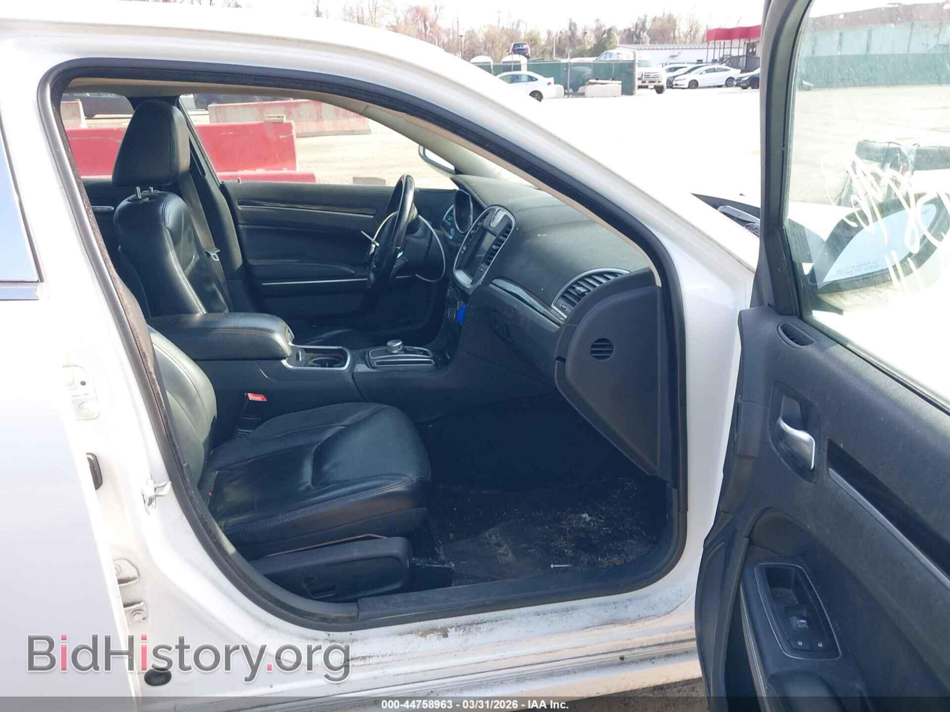 2015 CHRYSLER 300 - VIN: 2C3CCAAG6FH786627 - Фото 5