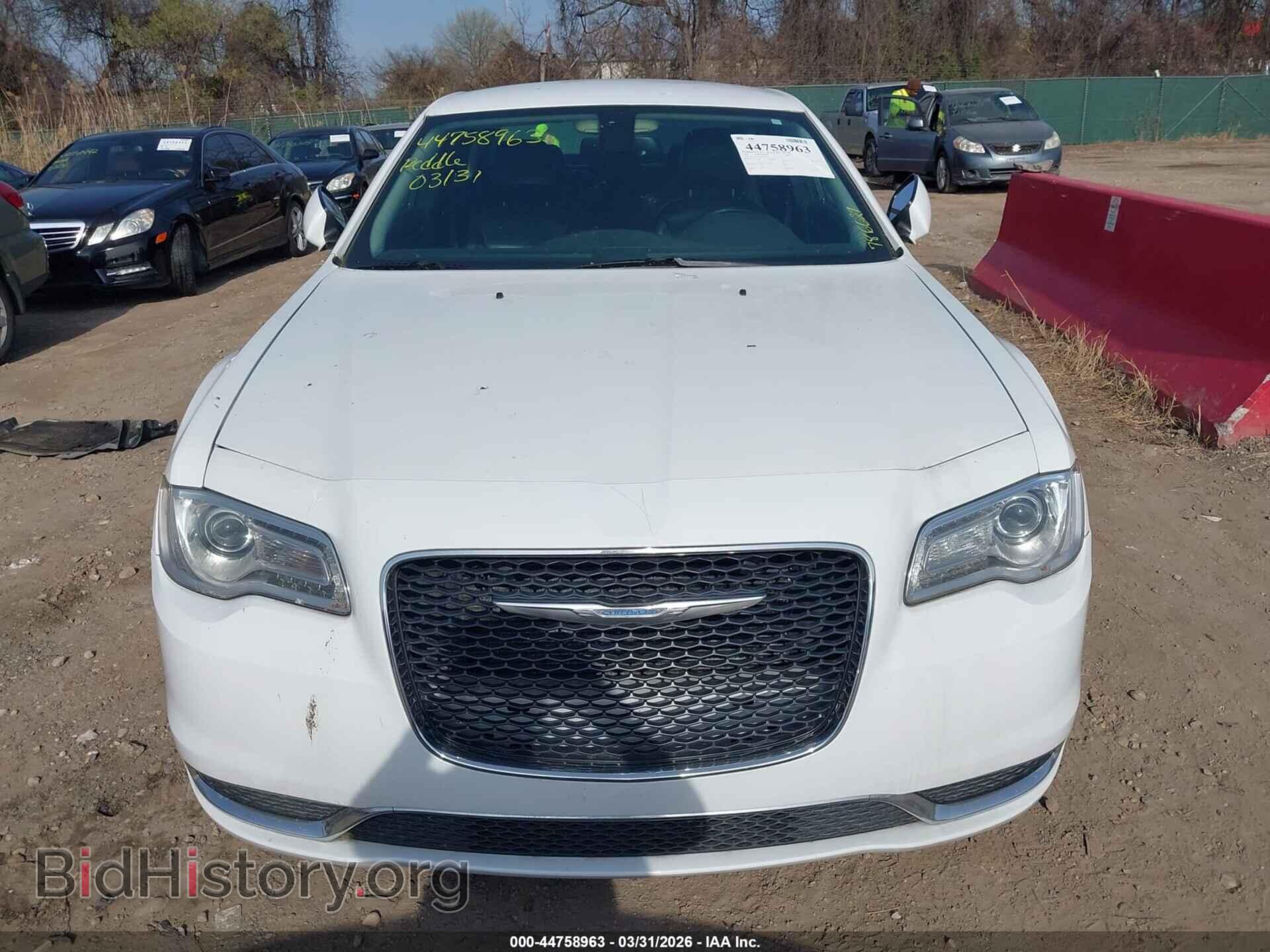 2015 CHRYSLER 300 - VIN: 2C3CCAAG6FH786627 - Фото 6