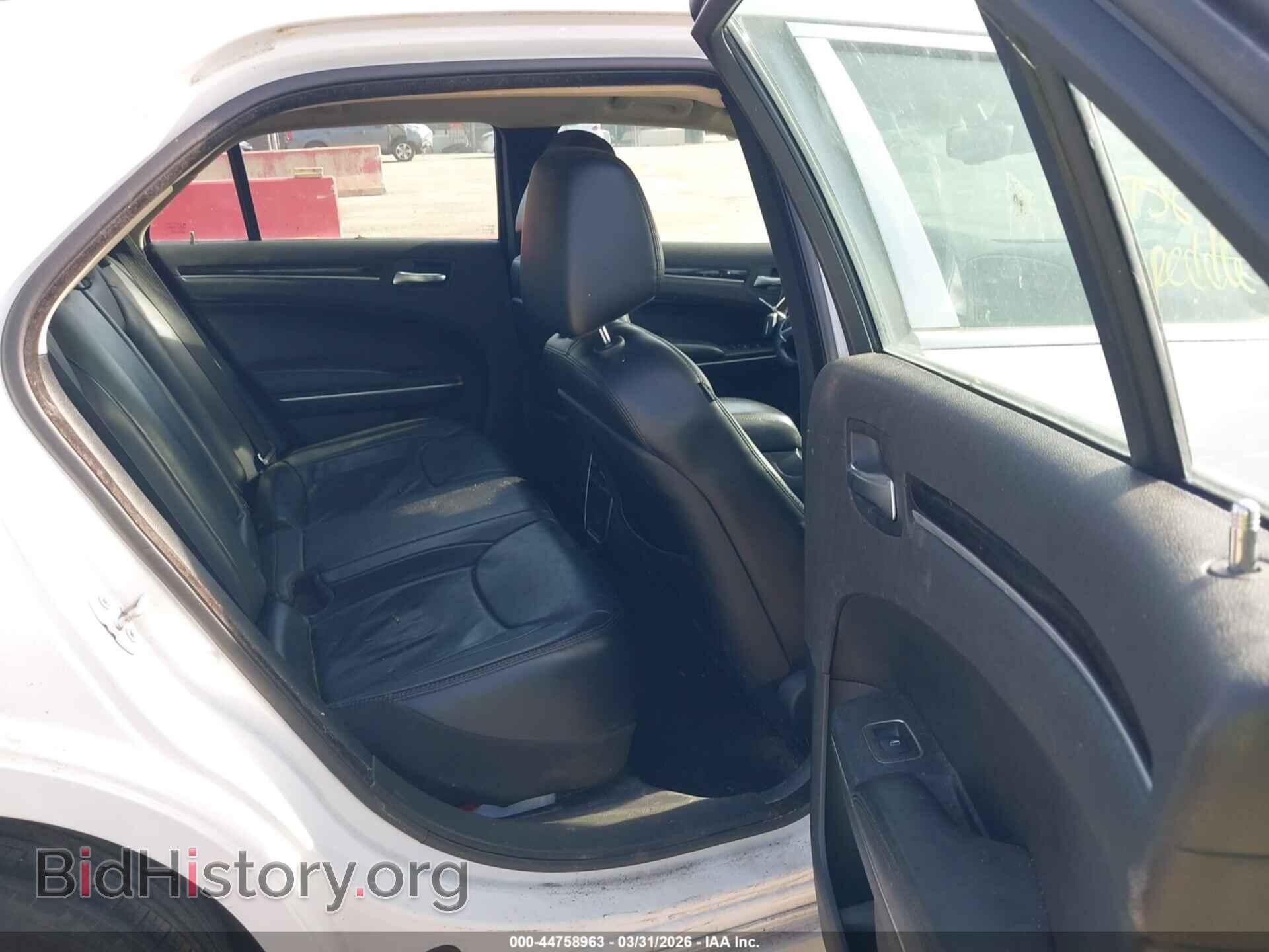 2015 CHRYSLER 300 - VIN: 2C3CCAAG6FH786627 - Фото 8