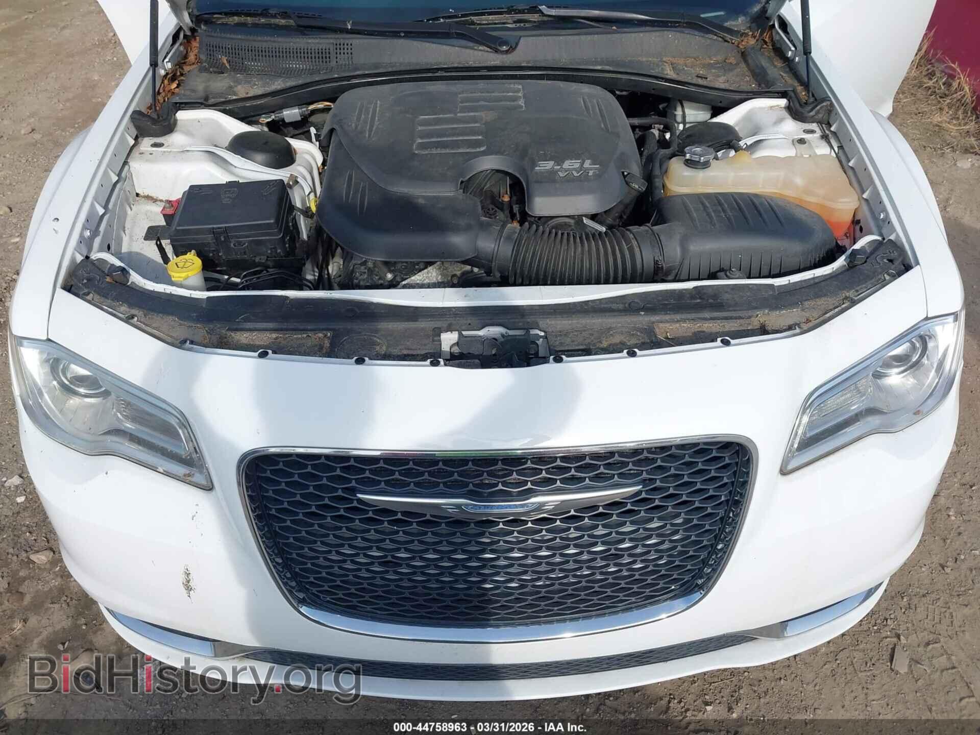 2015 CHRYSLER 300 - VIN: 2C3CCAAG6FH786627 - Фото 10