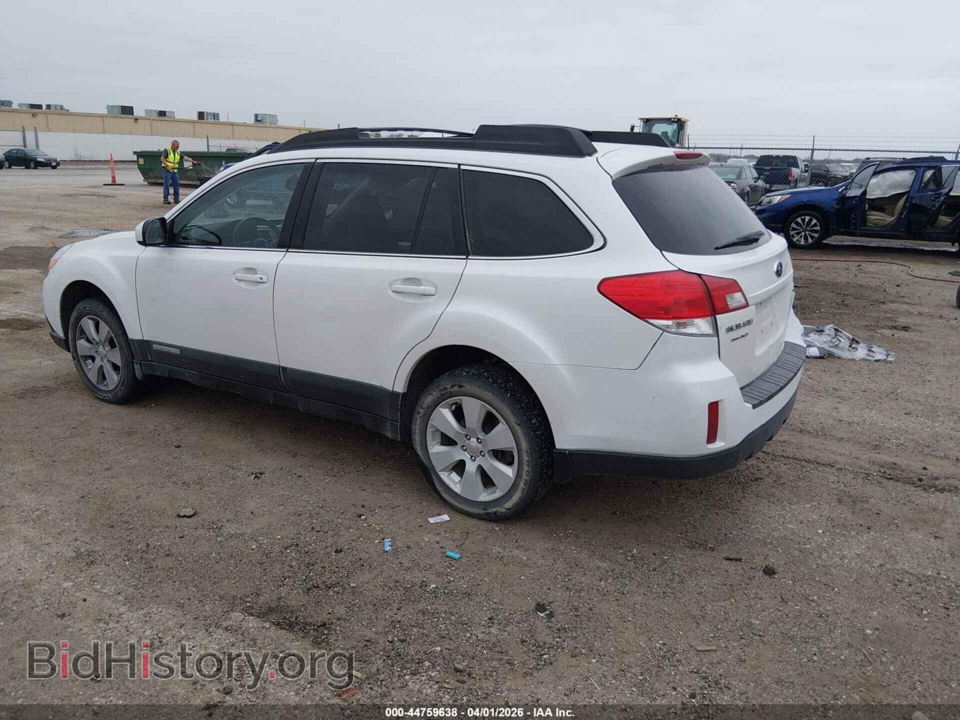 2011 SUBARU OUTBACK - VIN: 4S4BRBCC2B3357337 - Фото 3