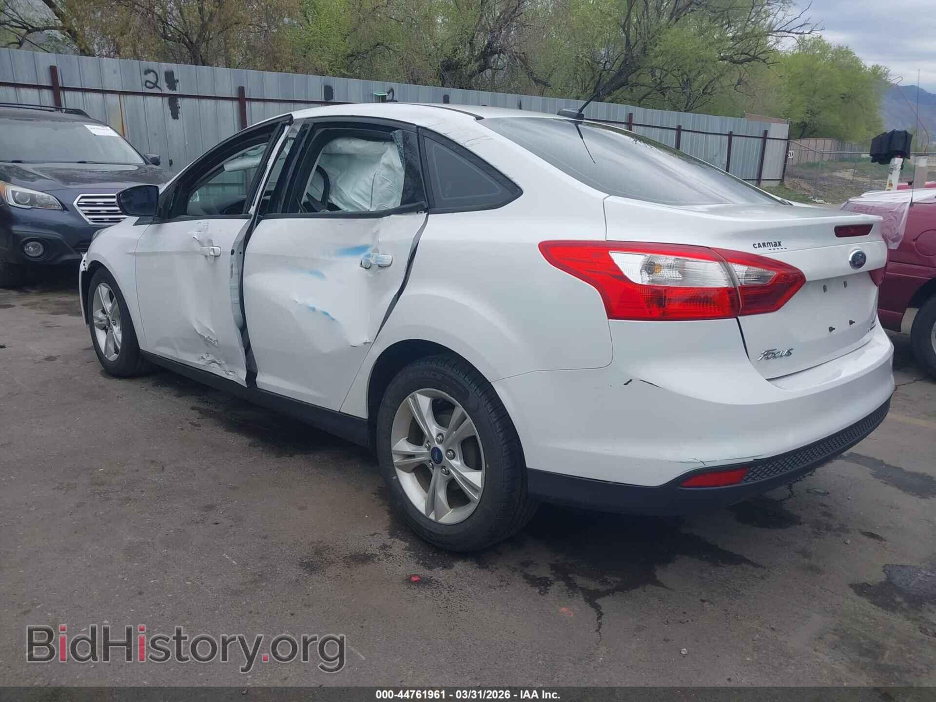 2014 FORD FOCUS - VIN: 1FADP3F2XEL453755 - Фото 3
