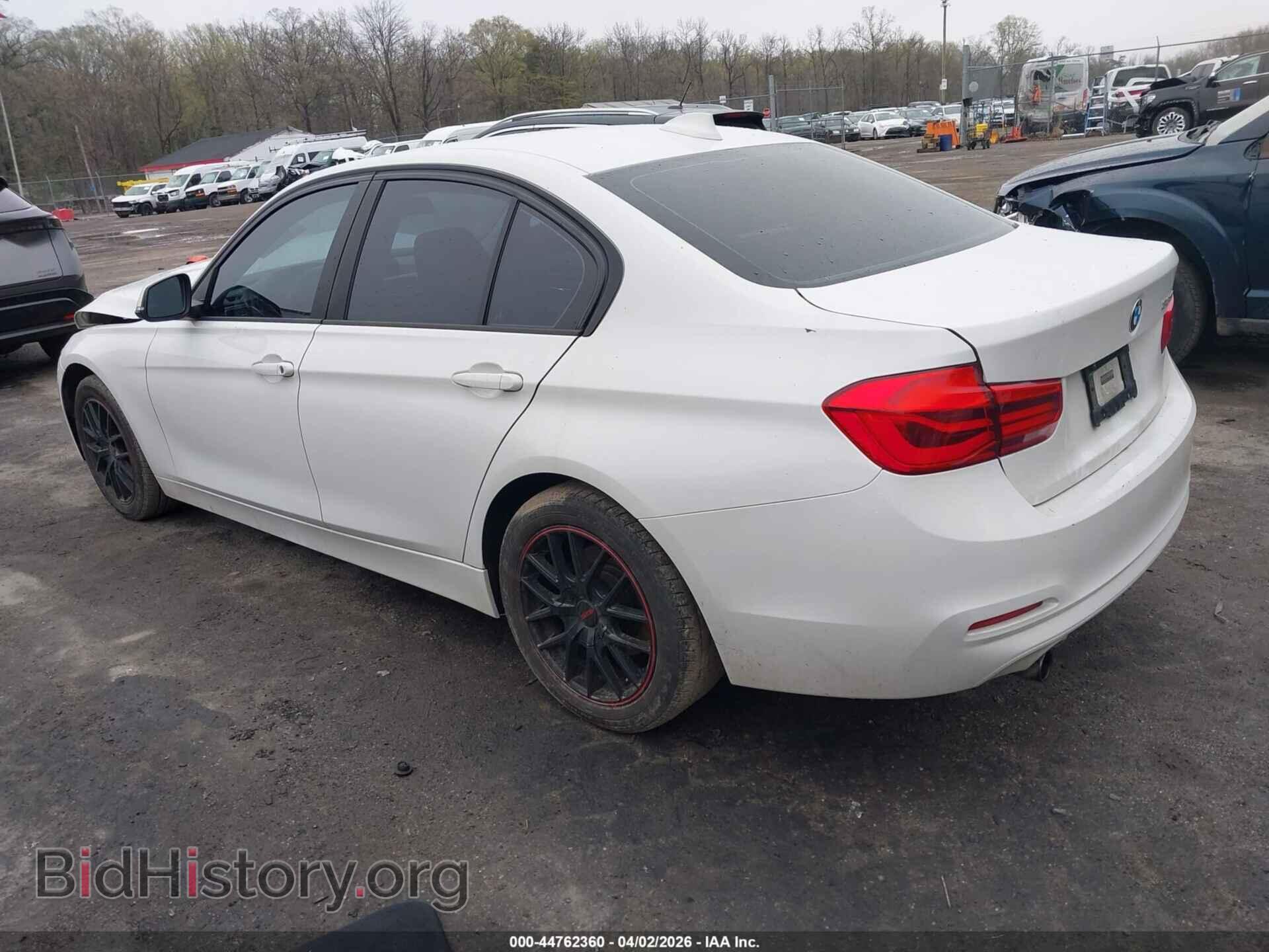 2016 BMW 320I - VIN: WBA8E1G51GNU11929 - Фото 3