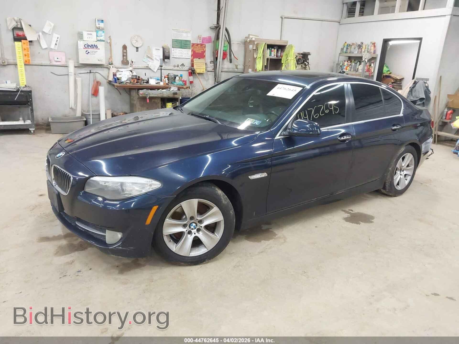 2011 BMW 528I - VIN: WBAFR1C54BC746558 - Photo 2