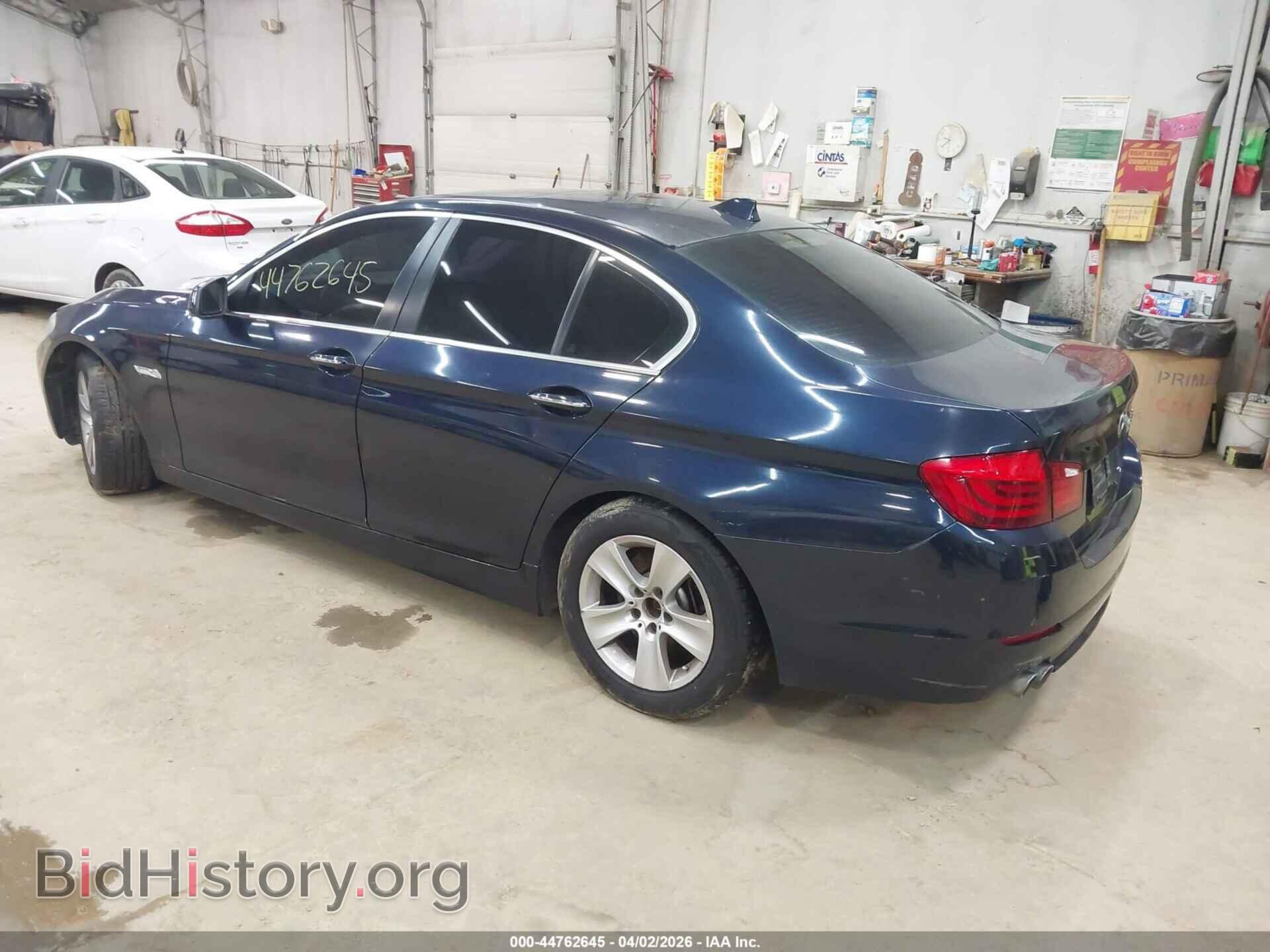 2011 BMW 528I - VIN: WBAFR1C54BC746558 - Photo 3