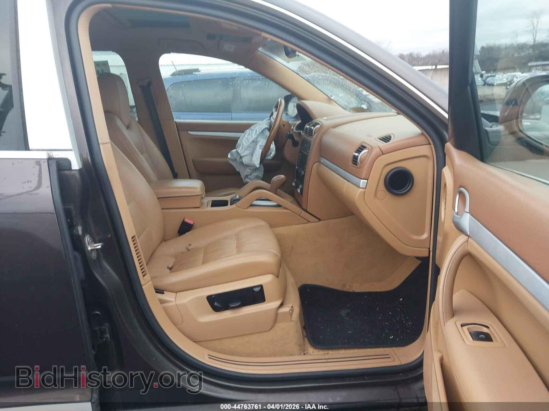 2010 PORSCHE CAYENNE - VIN: WP1AA2AP8ALA06331 - Photo 5