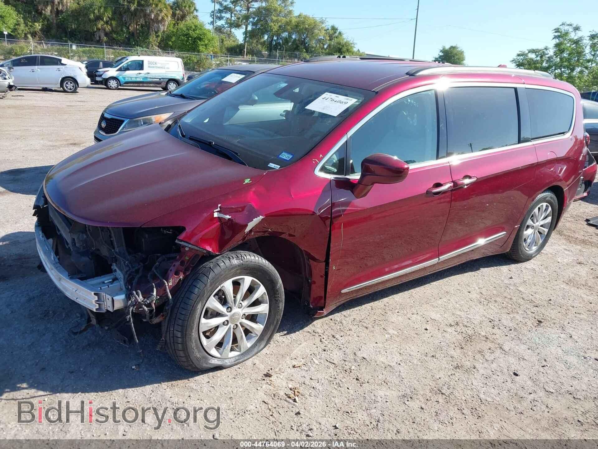 2017 CHRYSLER PACIFICA - VIN: 2C4RC1BG2HR638105 - Фото 2