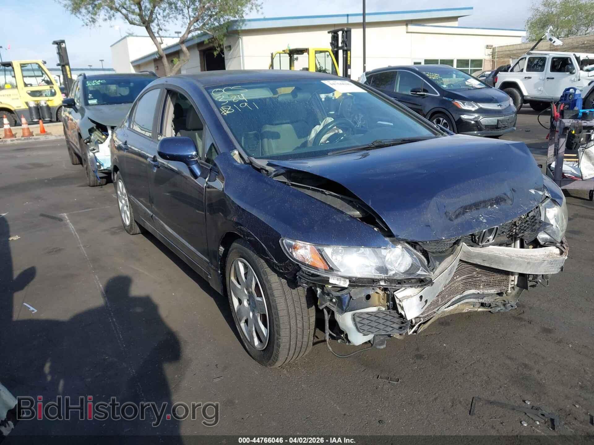 Фотография 19XFA1F5XAE018191 - HONDA CIVIC 2010