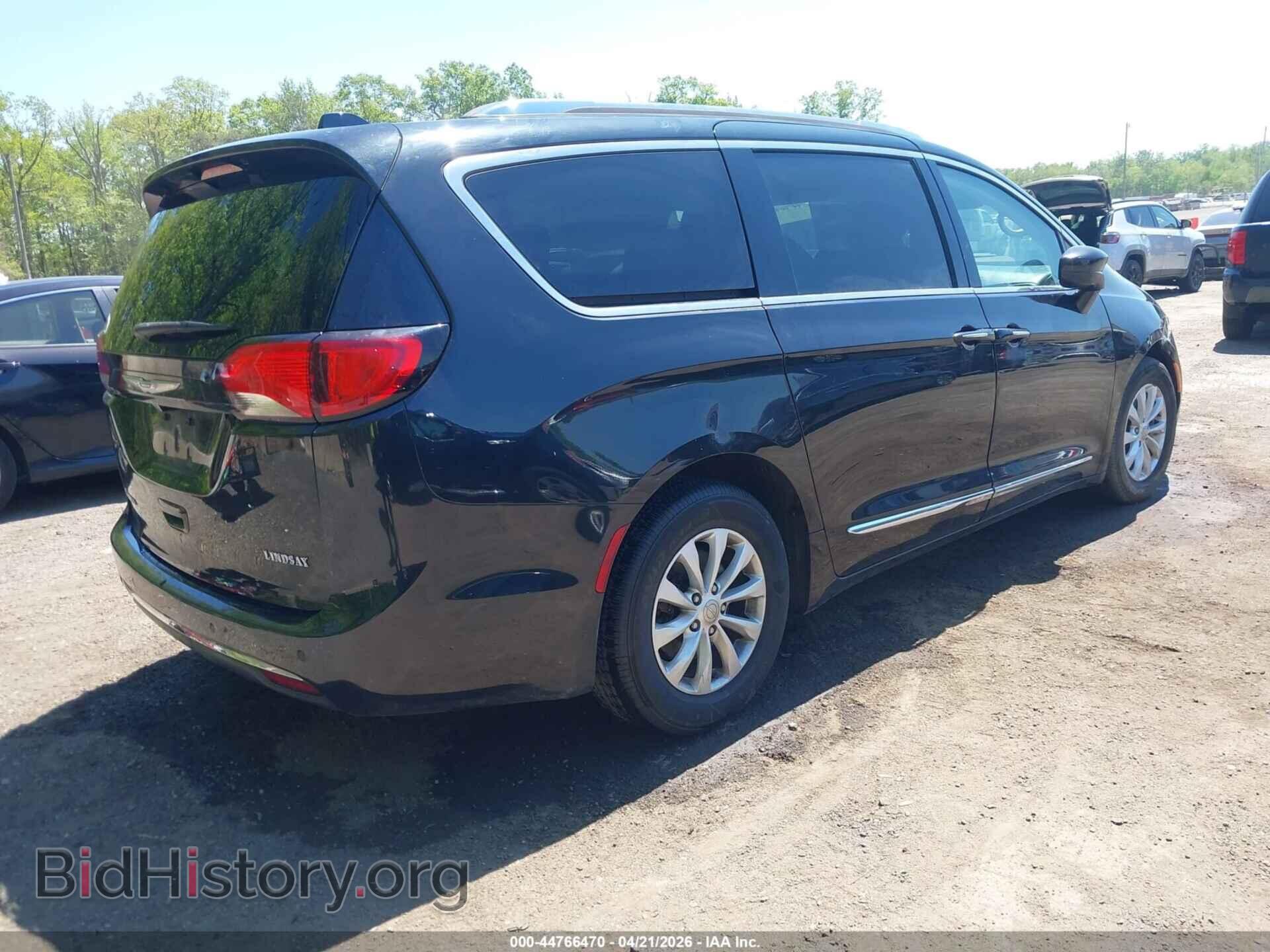 2019 CHRYSLER PACIFICA - VIN: 2C4RC1BGXKR731610 - Фото 4