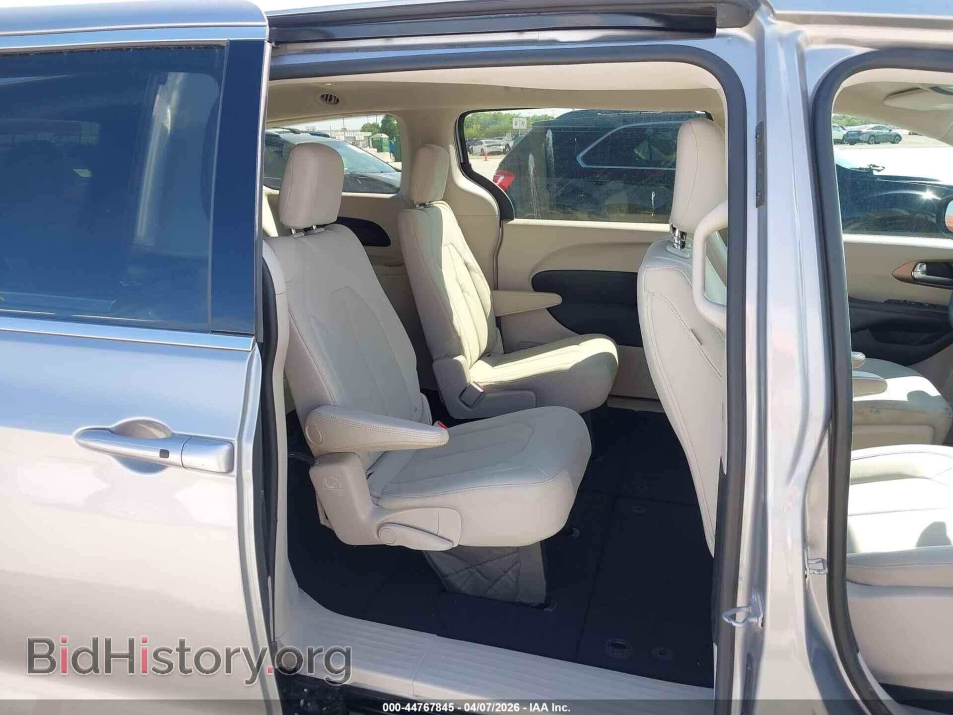 2017 CHRYSLER PACIFICA - VIN: 2C4RC1DG9HR517858 - Фото 8