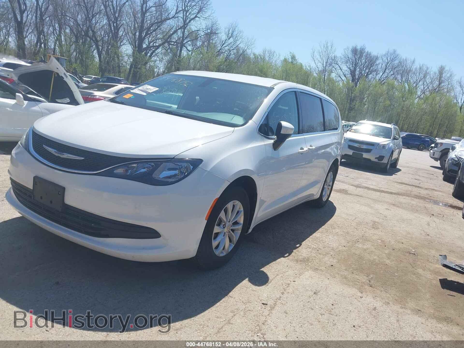 2017 CHRYSLER PACIFICA - VIN: 2C4RC1DG2HR835627 - Photo 2