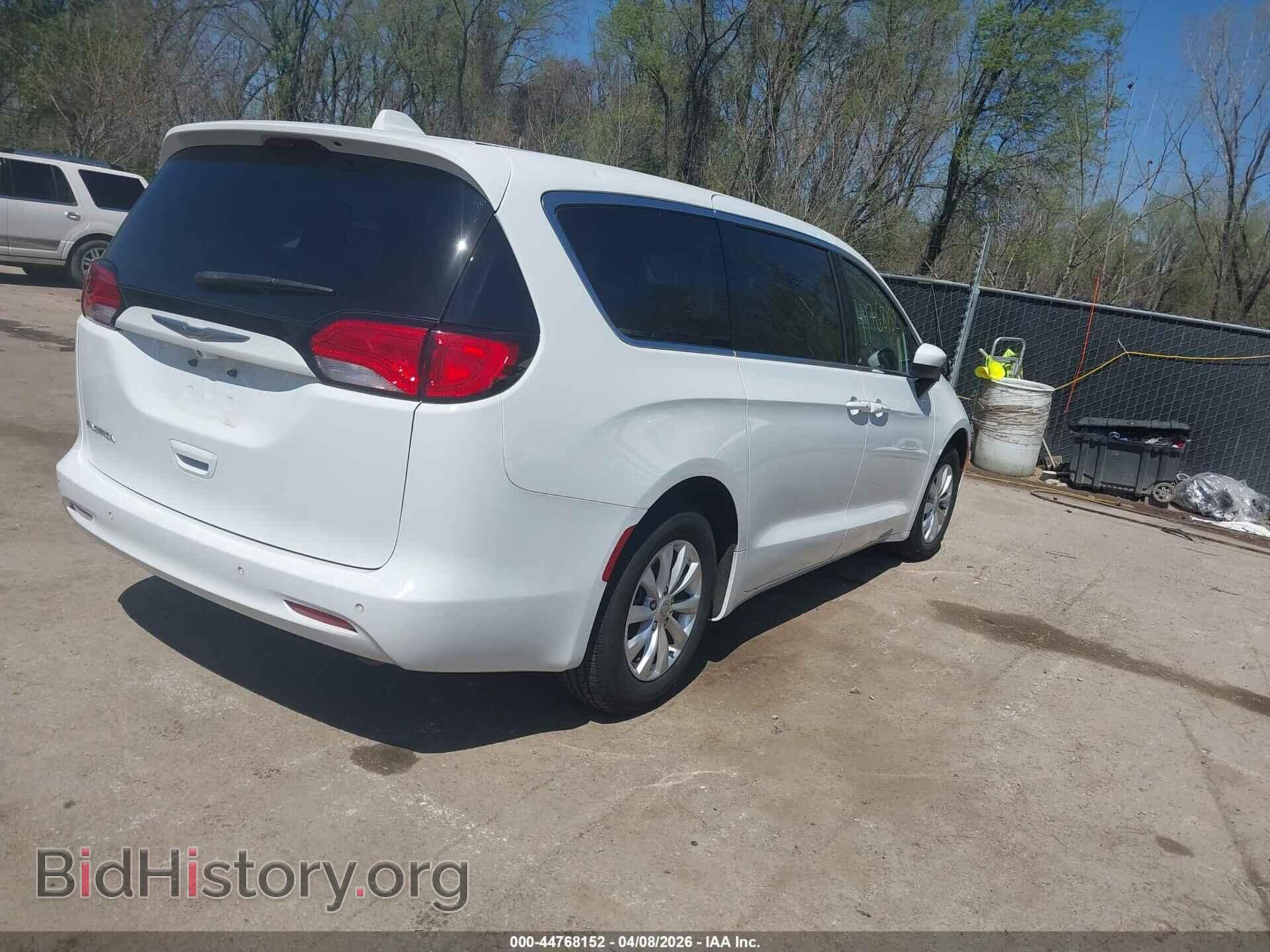 2017 CHRYSLER PACIFICA - VIN: 2C4RC1DG2HR835627 - Photo 4