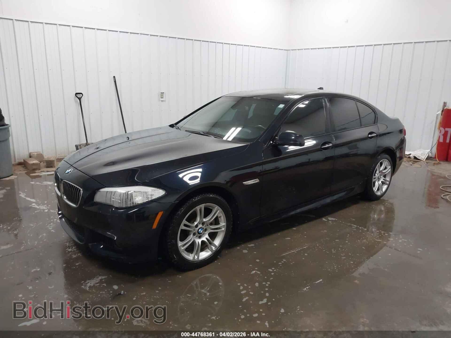 2011 BMW 528I - VIN: WBAFR1C5XBDJ97961 - Фото 2