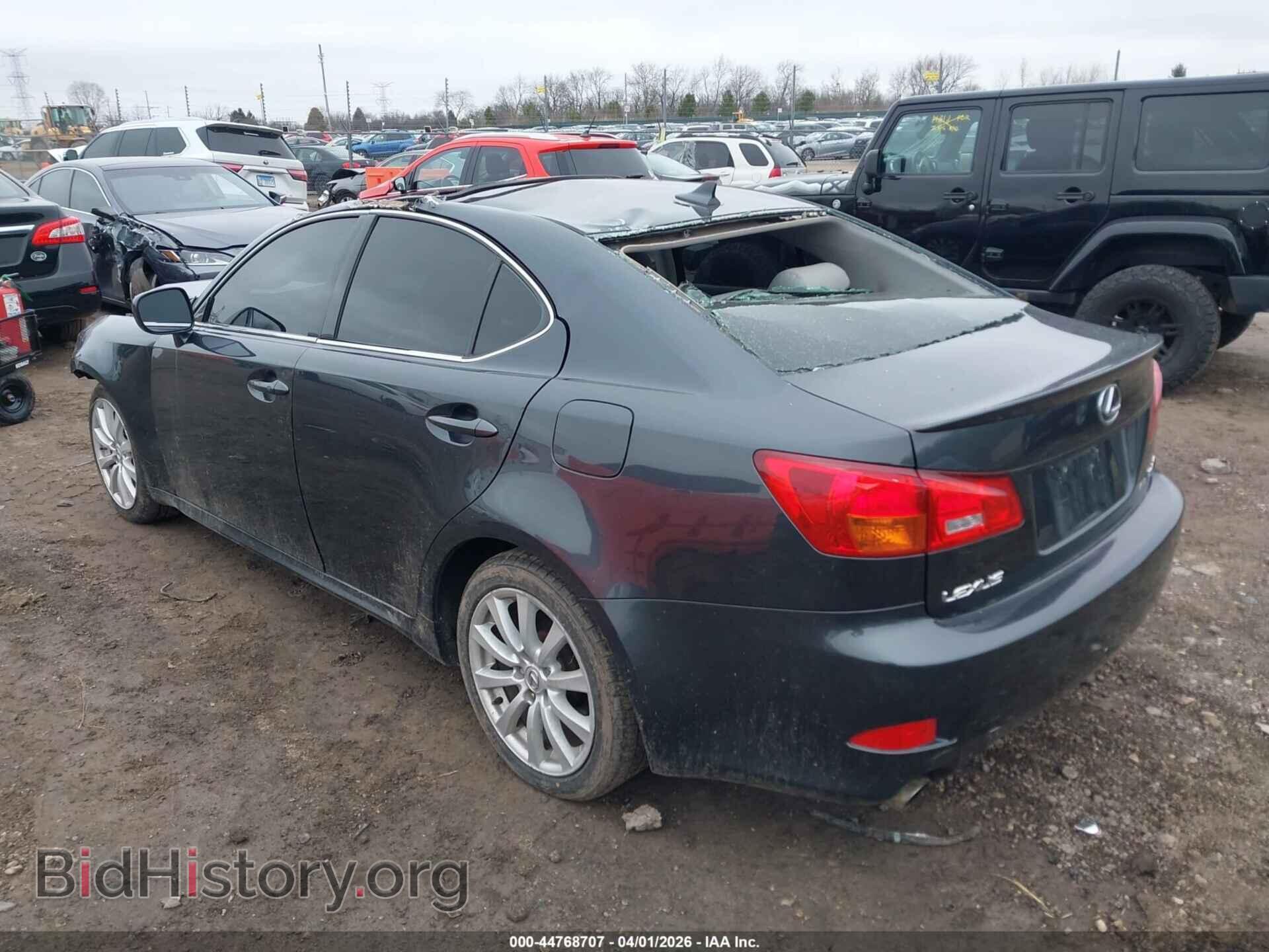 2007 LEXUS IS 250 - VIN: JTHCK262472011785 - Photo 3
