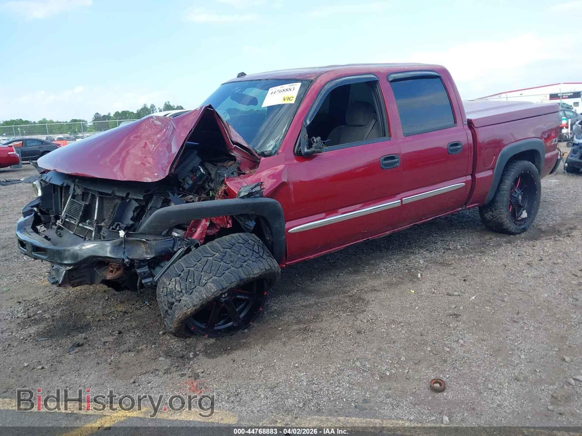 2005 GMC SIERRA 1500 - VIN: 2GTEK13T451268606 - Фото 2