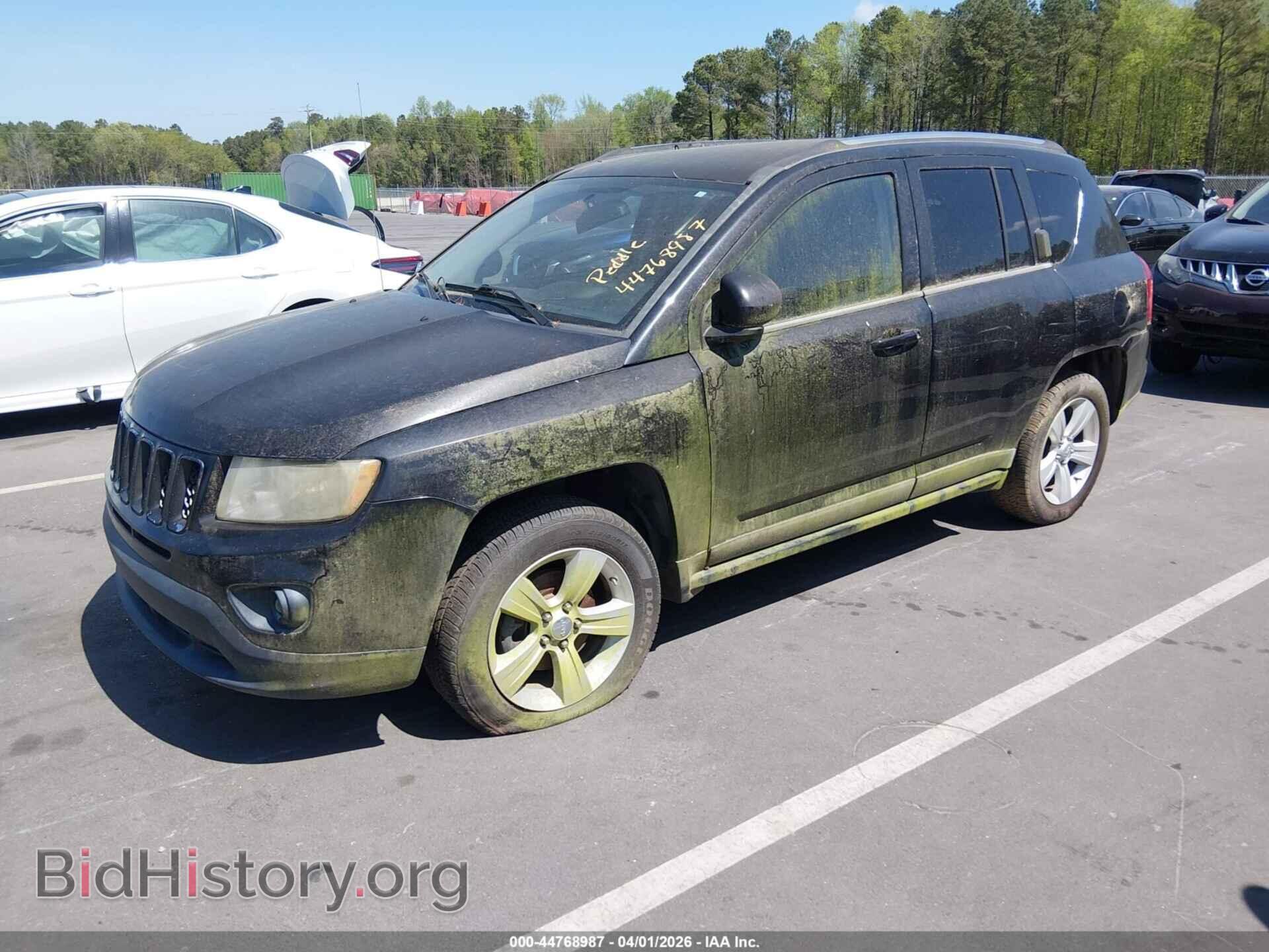 2011 JEEP COMPASS - VIN: 1J4NT1FA2BD224363 - Photo 2