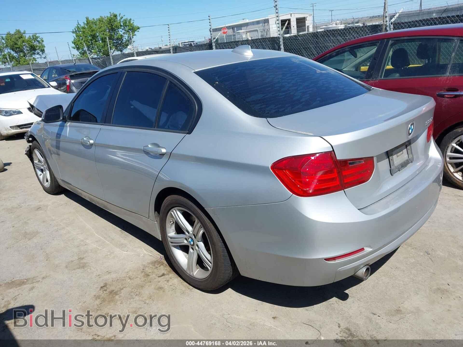 2015 BMW 320I - VIN: WBA3B1C52FK136032 - Фото 3