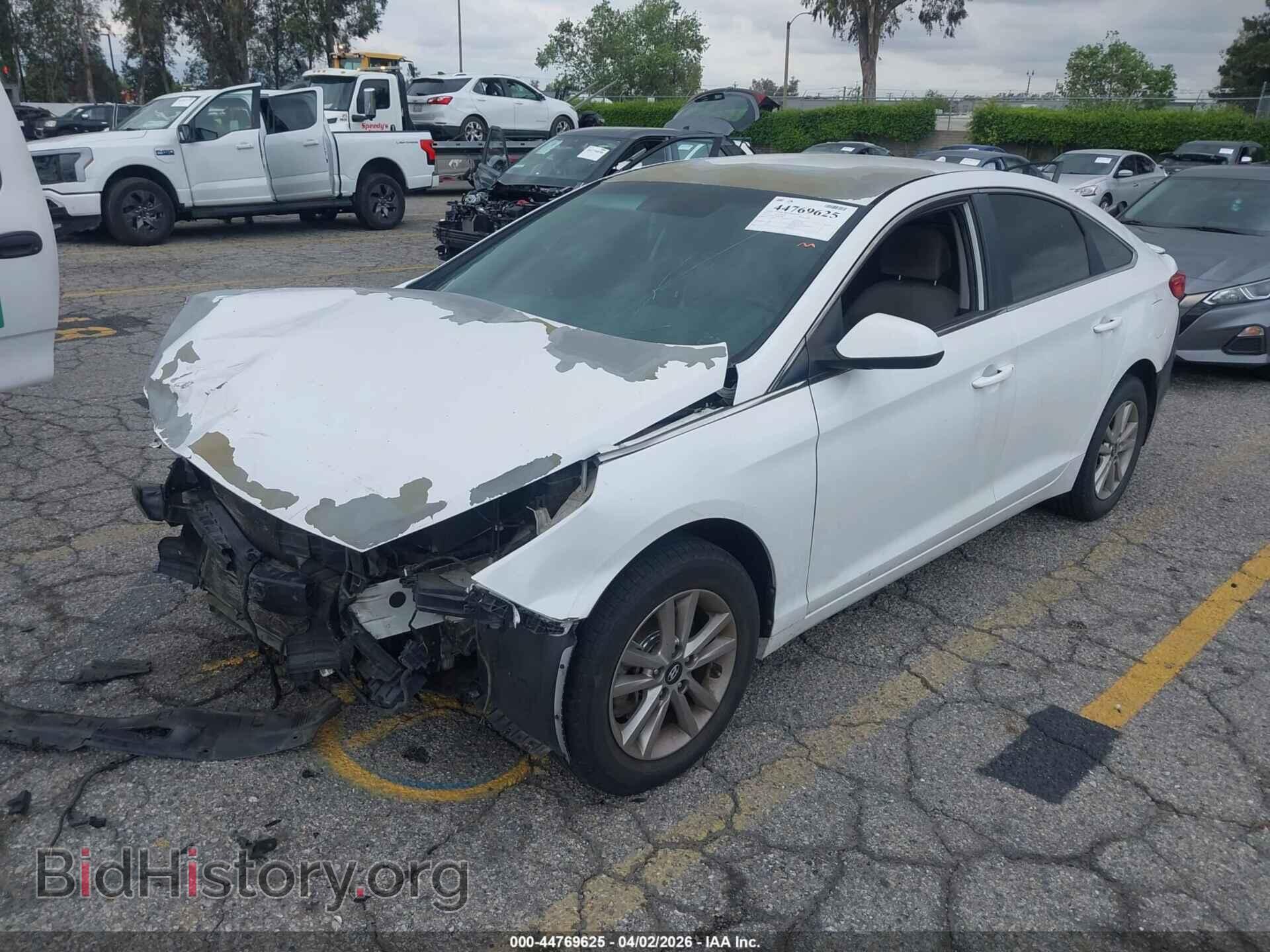 2015 HYUNDAI SONATA - VIN: 5NPE24AF8FH014105 - Фото 2