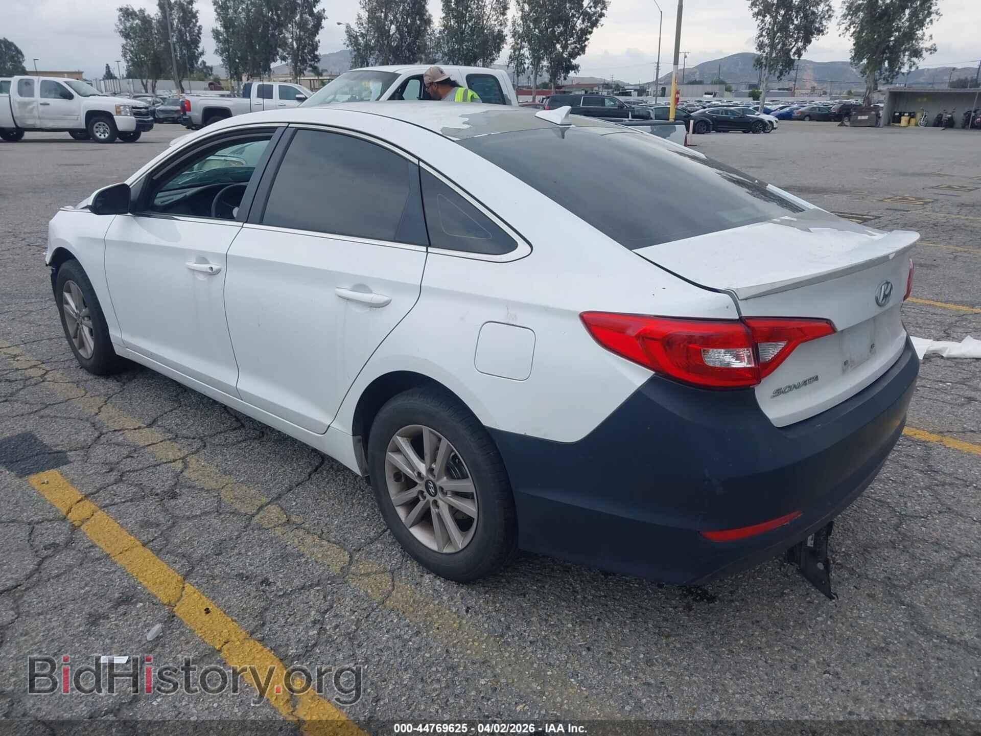 2015 HYUNDAI SONATA - VIN: 5NPE24AF8FH014105 - Фото 3