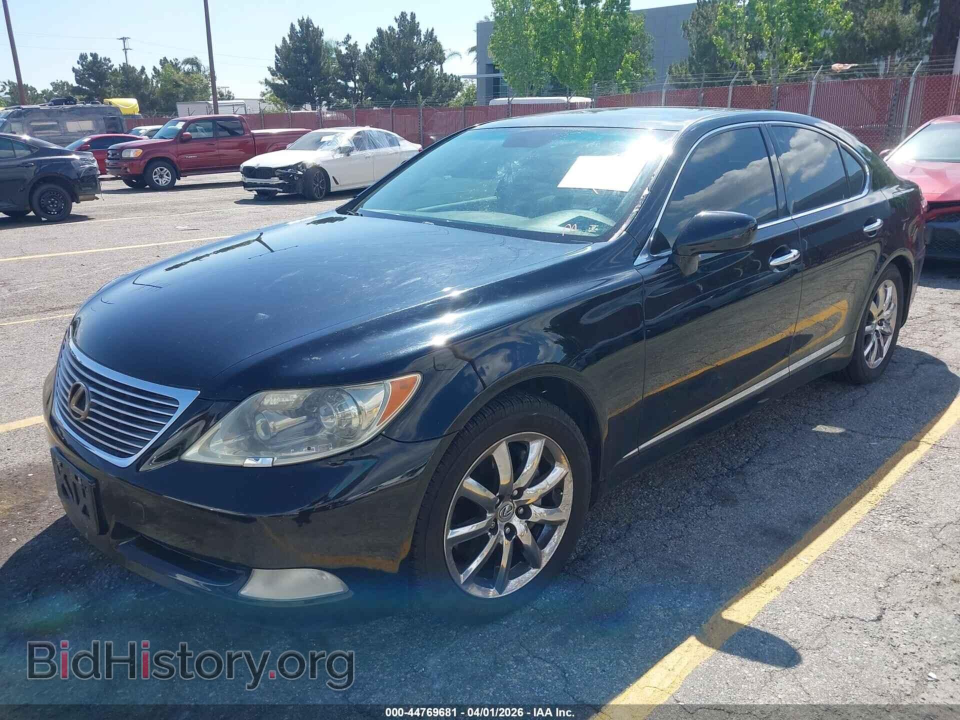 2008 LEXUS LS 460 - VIN: JTHBL46F185073703 - Фото 2
