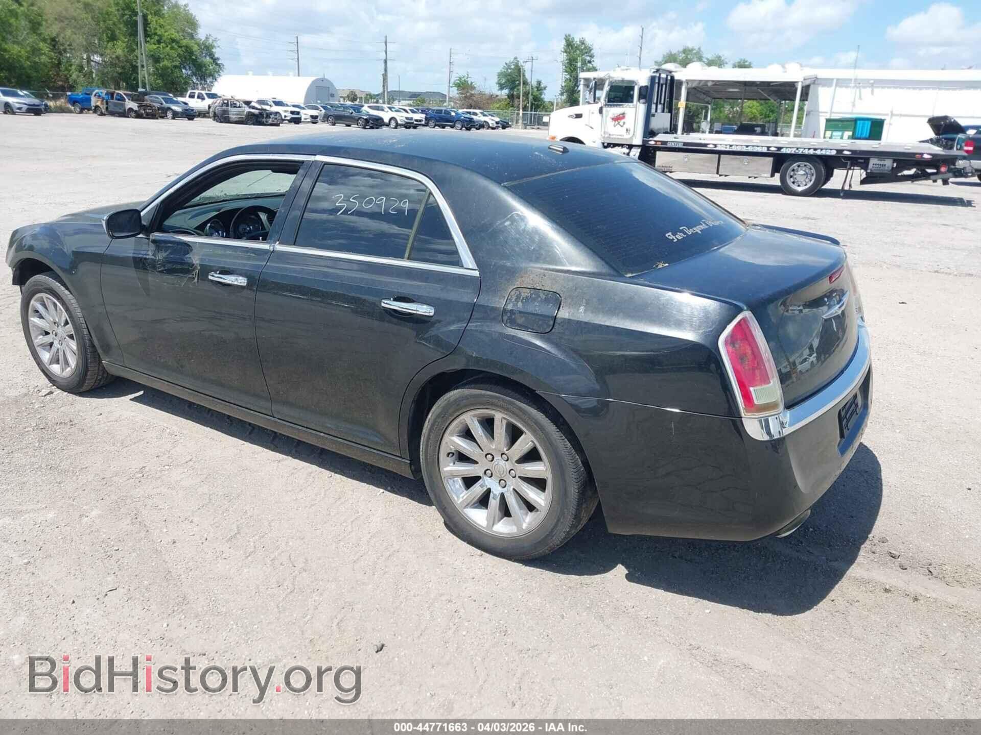 2012 CHRYSLER 300 - VIN: 2C3CCACG8CH113279 - Фото 3