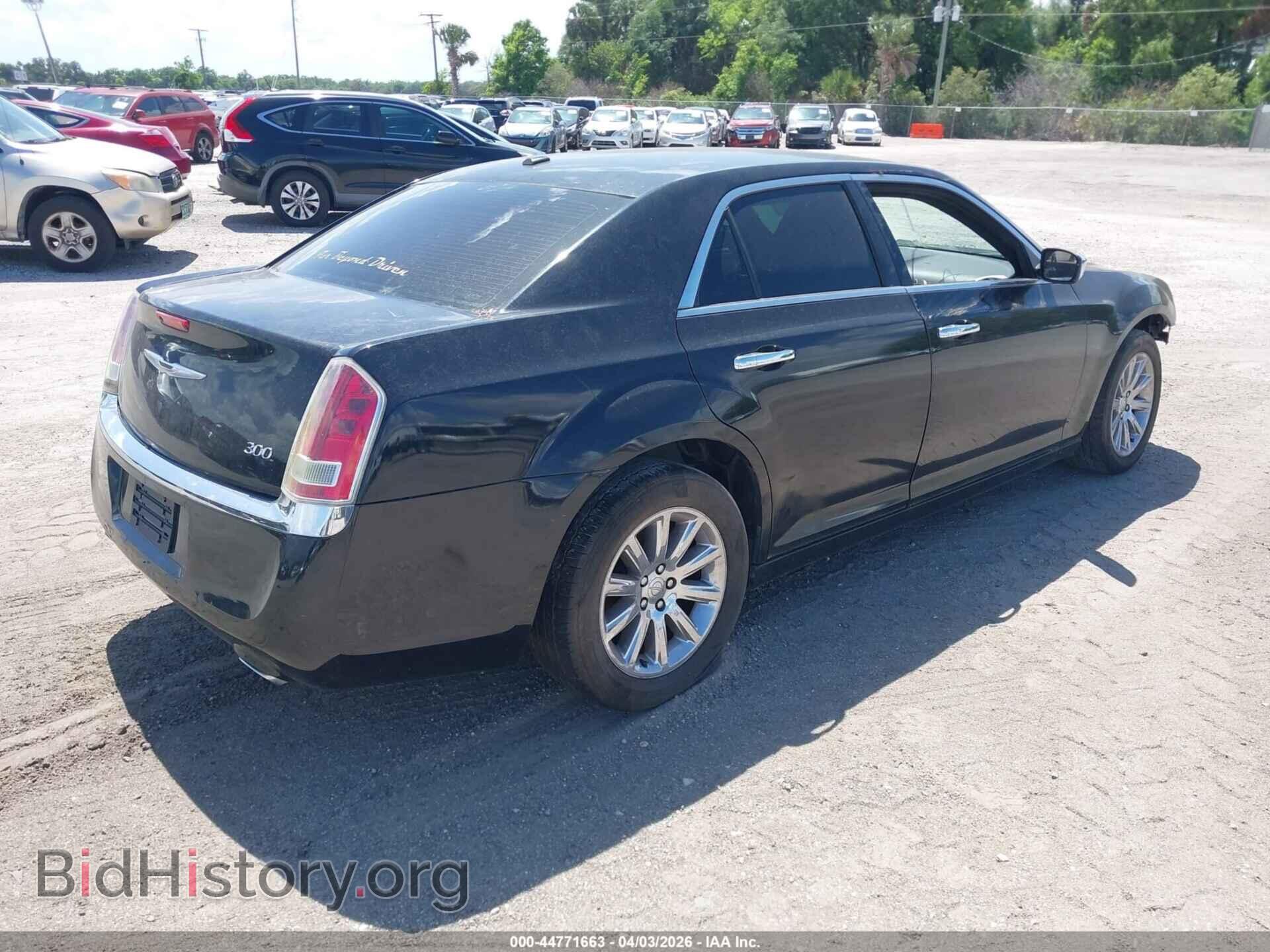 2012 CHRYSLER 300 - VIN: 2C3CCACG8CH113279 - Фото 4