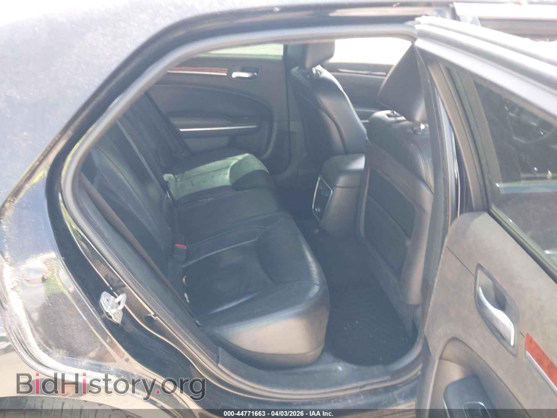 2012 CHRYSLER 300 - VIN: 2C3CCACG8CH113279 - Фото 8