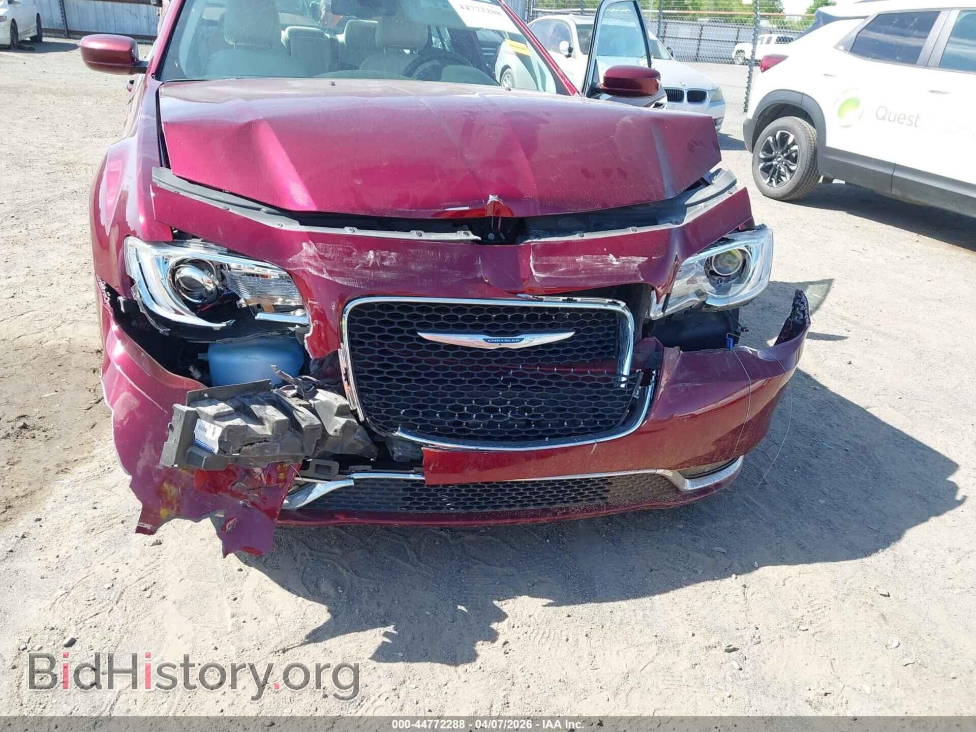 2018 CHRYSLER 300 - VIN: 2C3CCAAG7JH292012 - Фото 6