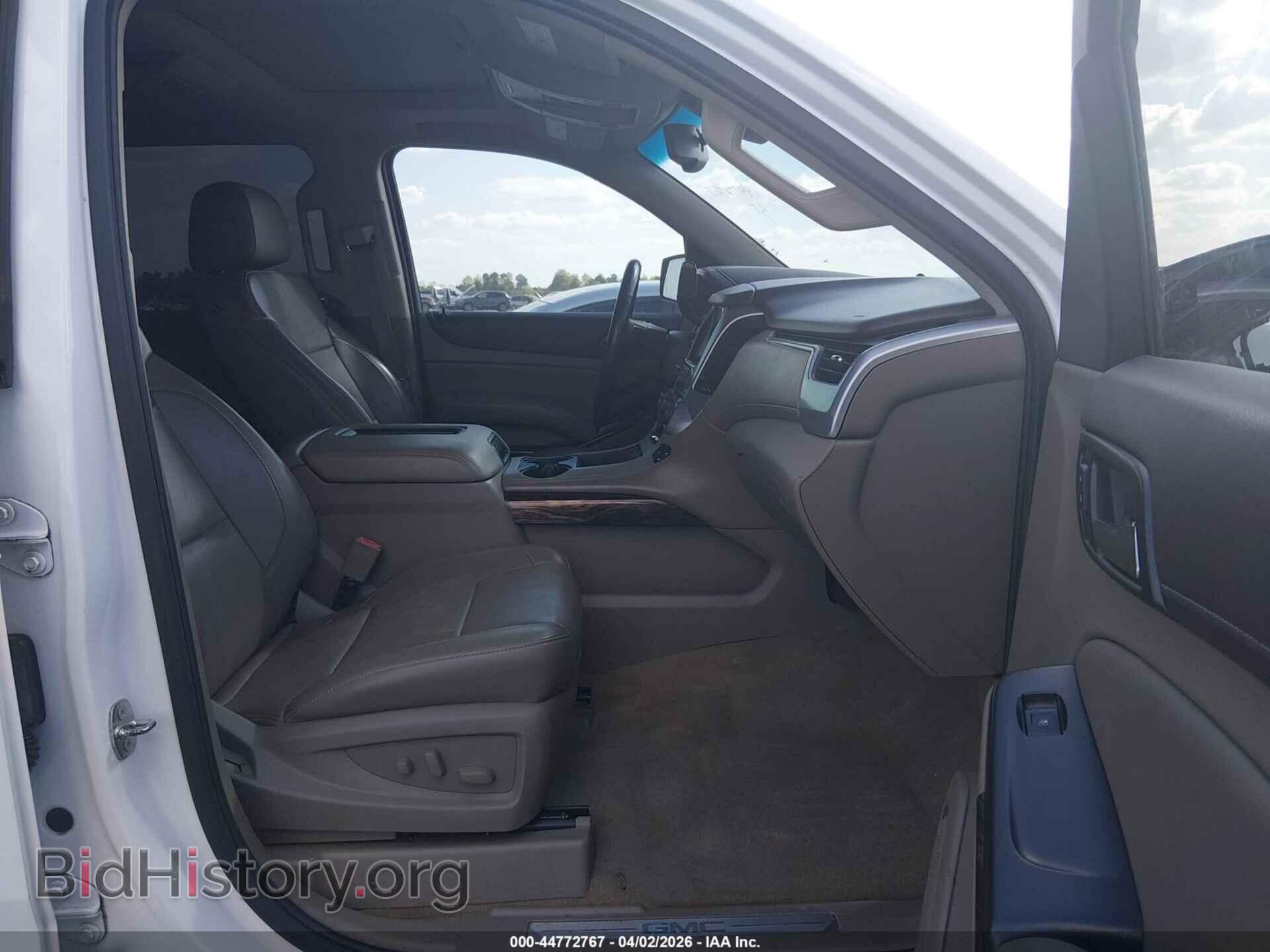 2016 GMC YUKON - VIN: 1GKS1BKC1GR432938 - Photo 5