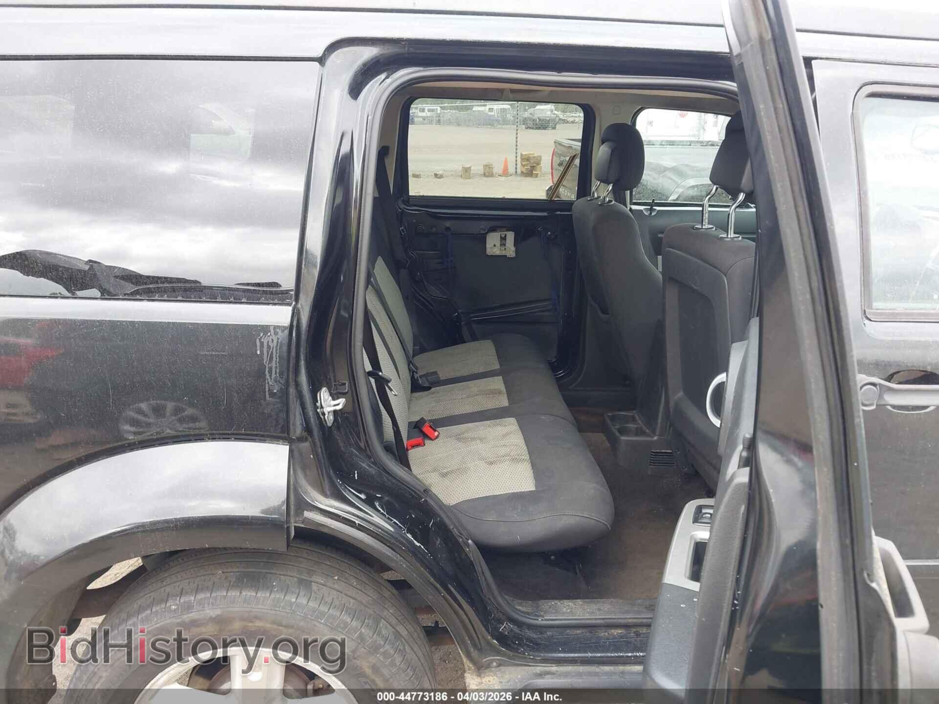 2010 DODGE NITRO - VIN: 1D4PT5GK4AW104972 - Photo 8