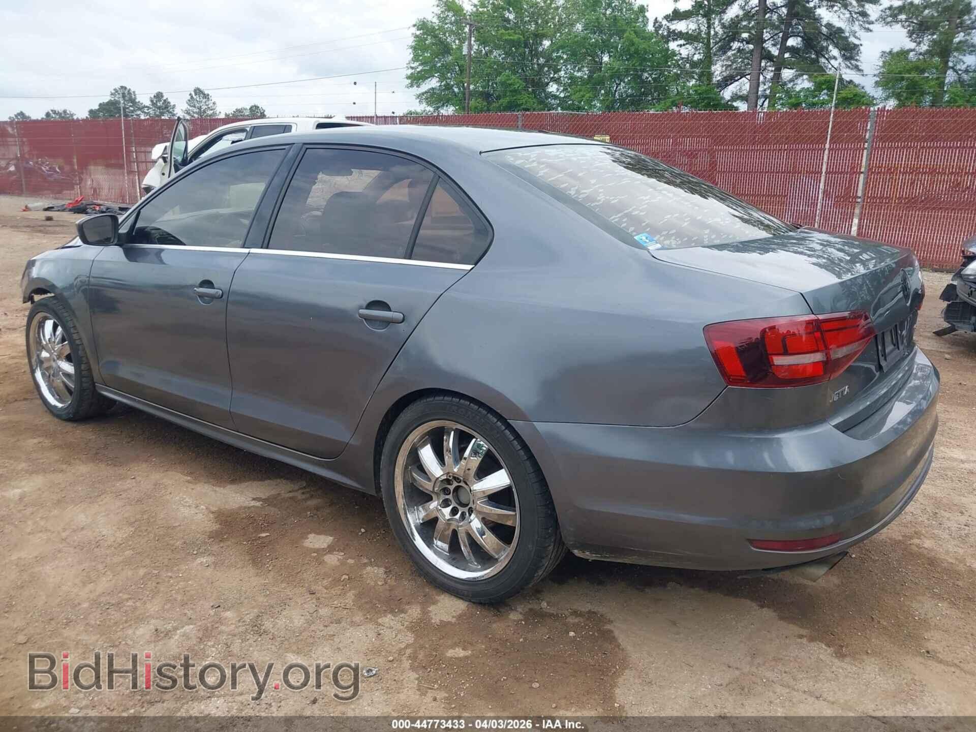 2017 VOLKSWAGEN JETTA - VIN: 3VW2B7AJ1HM401856 - Фото 3