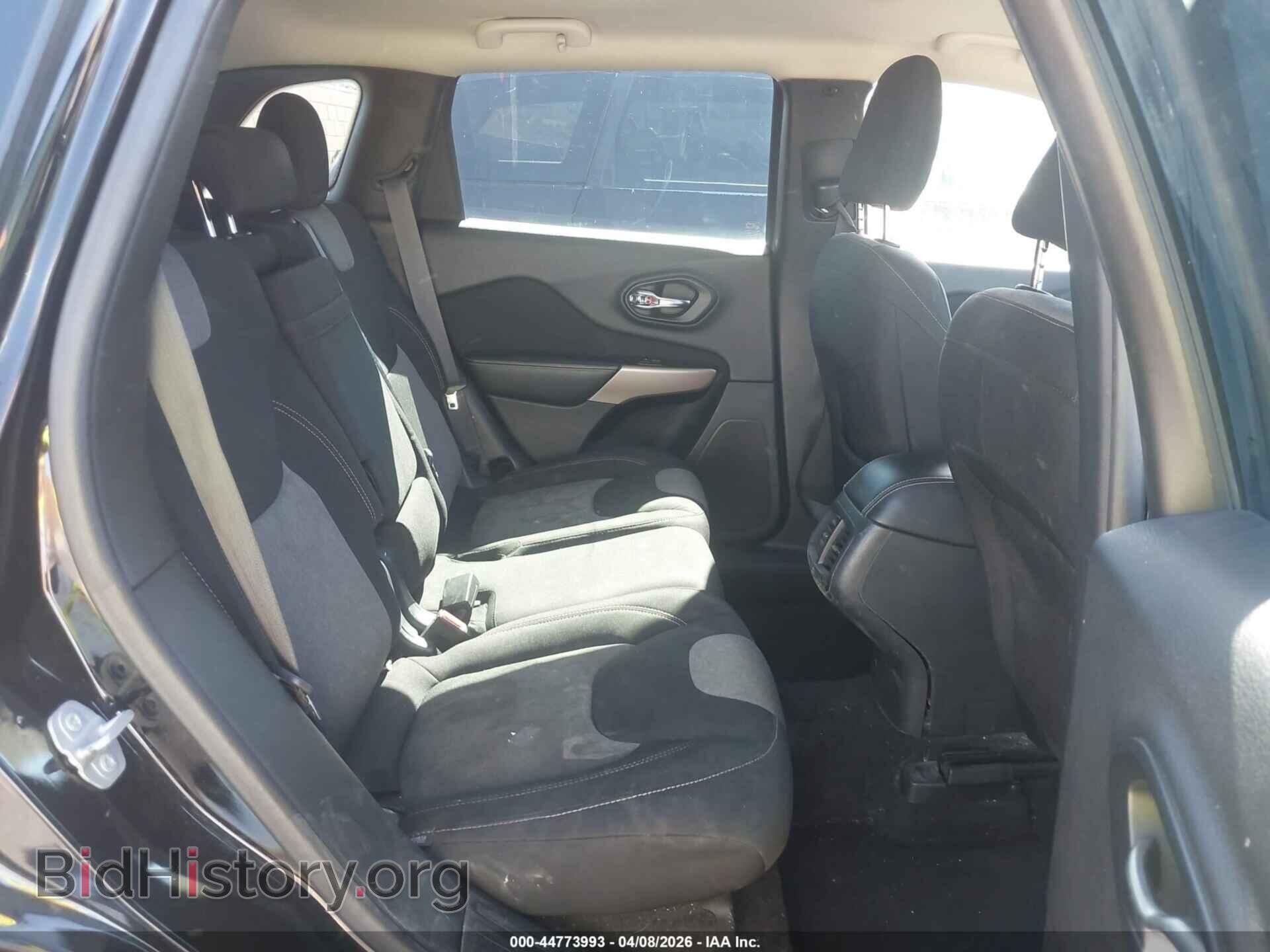 2017 JEEP CHEROKEE - VIN: 1C4PJLAB3HW663245 - Фото 8