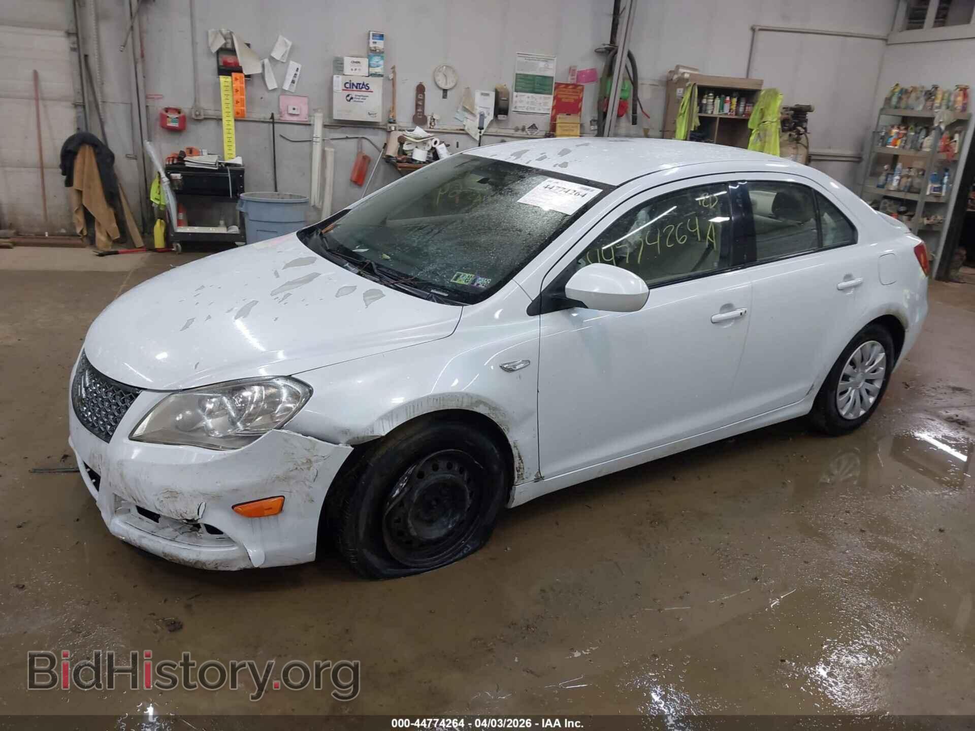 2010 SUZUKI KIZASHI - VIN: JS2RF9A12A6100137 - Photo 2