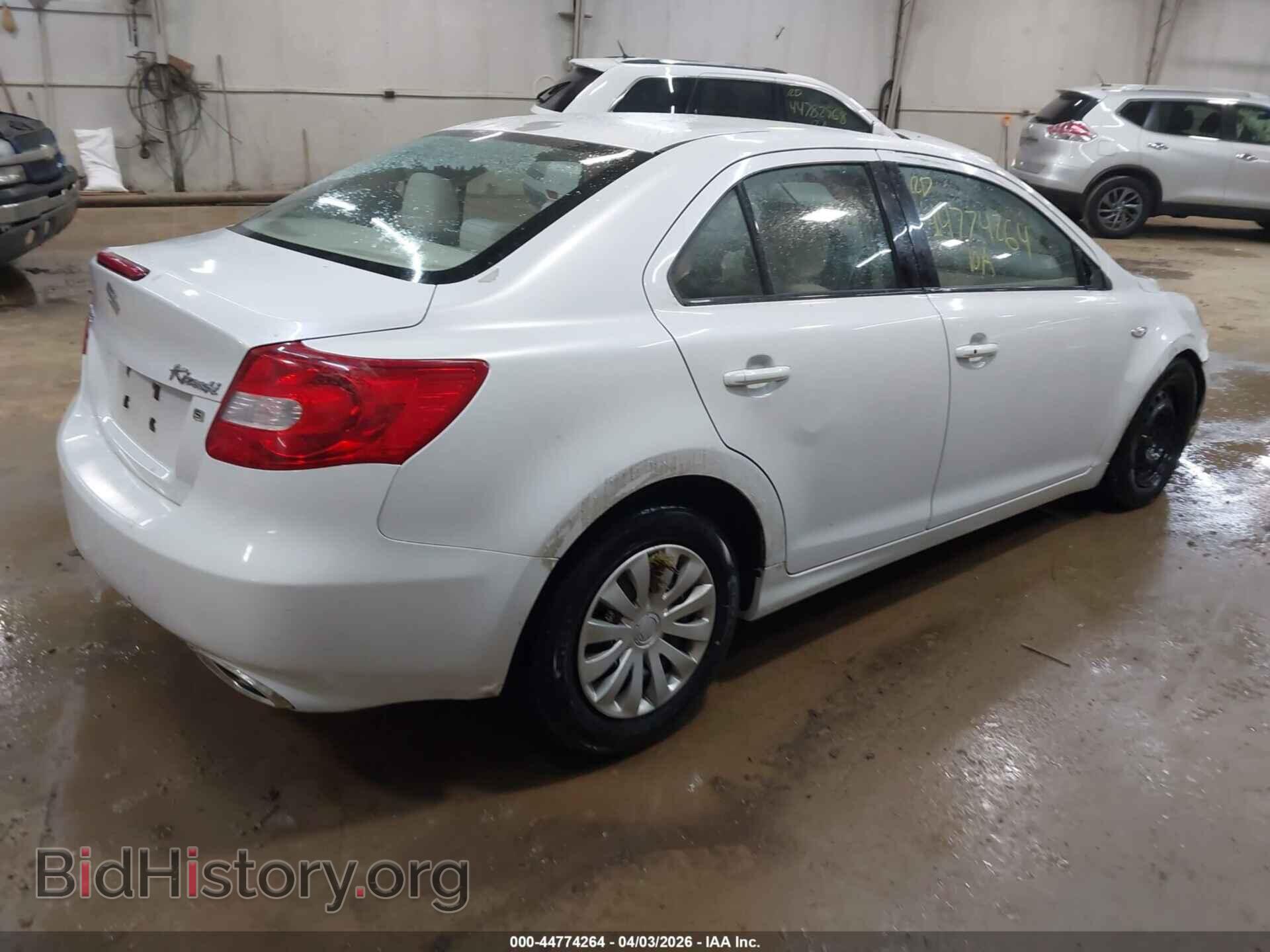 2010 SUZUKI KIZASHI - VIN: JS2RF9A12A6100137 - Photo 4