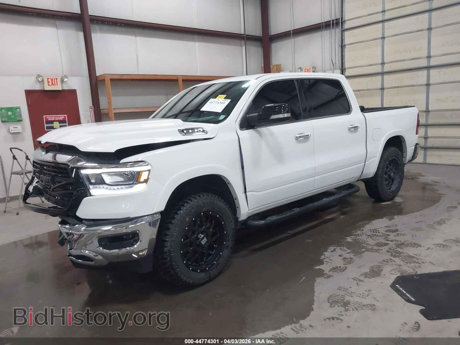 2021 RAM 1500 - VIN: 1C6SRFJM4MN681010 - Фото 2
