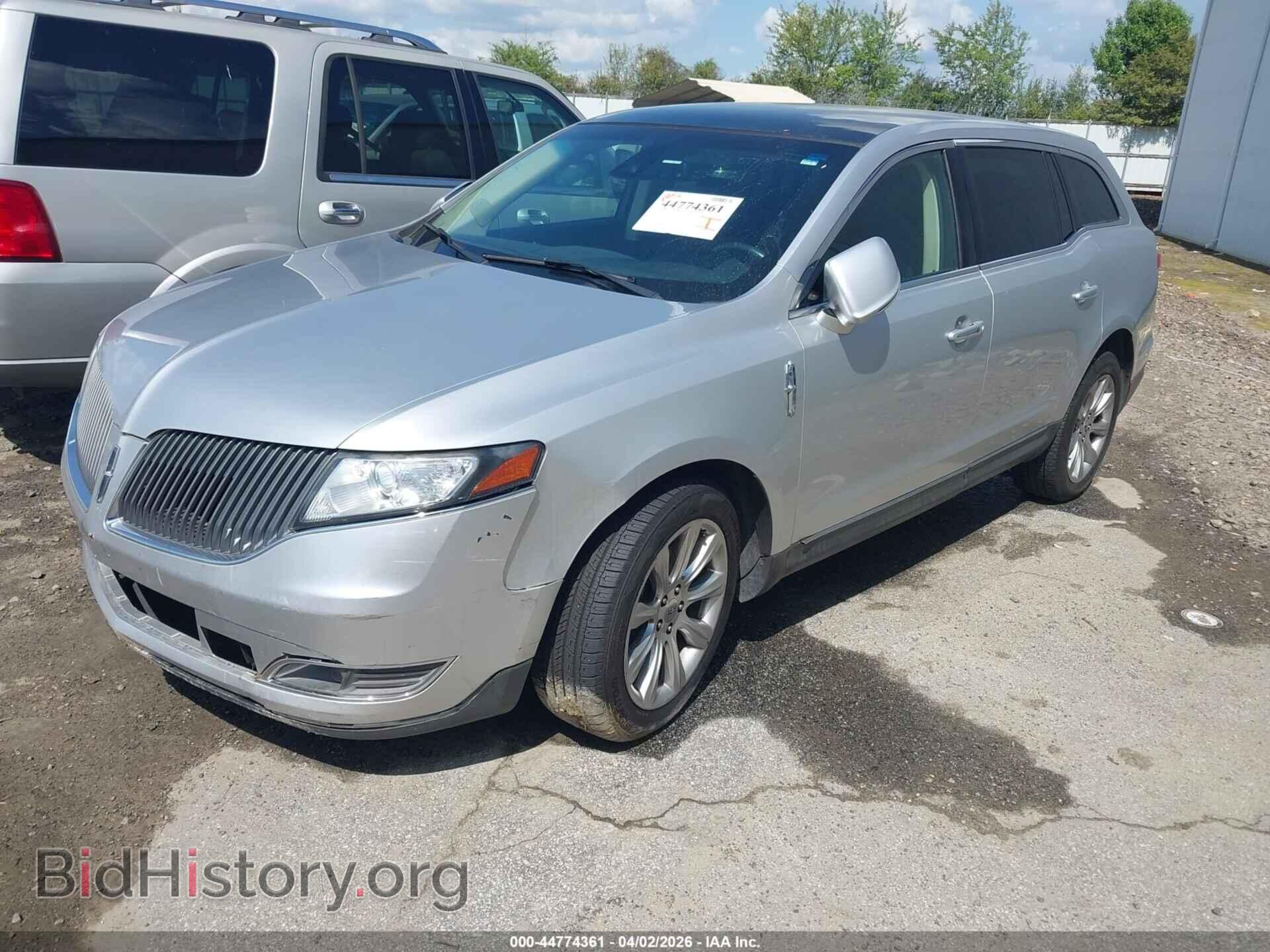 2016 LINCOLN MKT - VIN: 2LMHJ5FK3GBL00310 - Фото 2