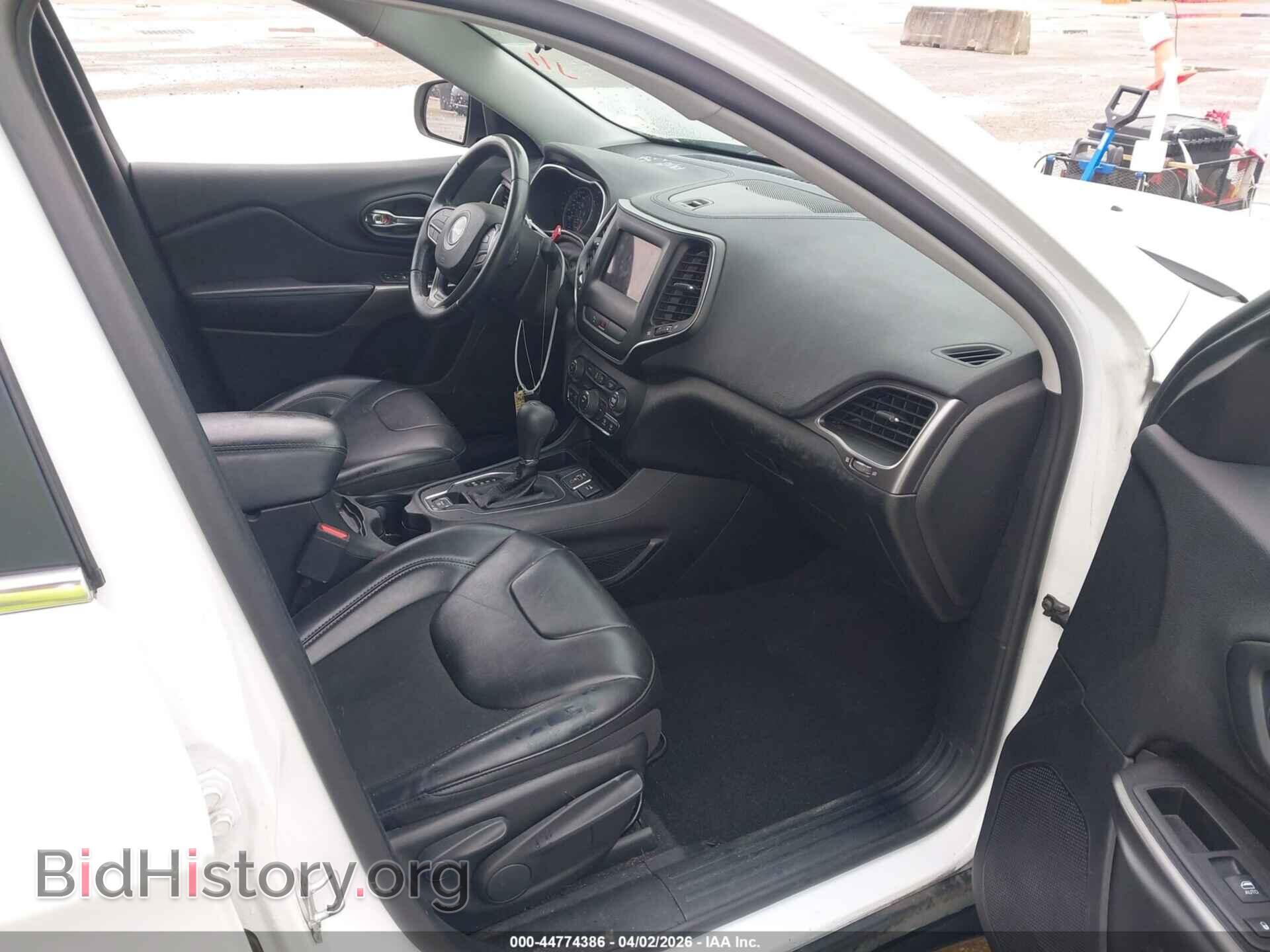 2020 JEEP CHEROKEE - VIN: 1C4PJLLB3LD511581 - Фото 5