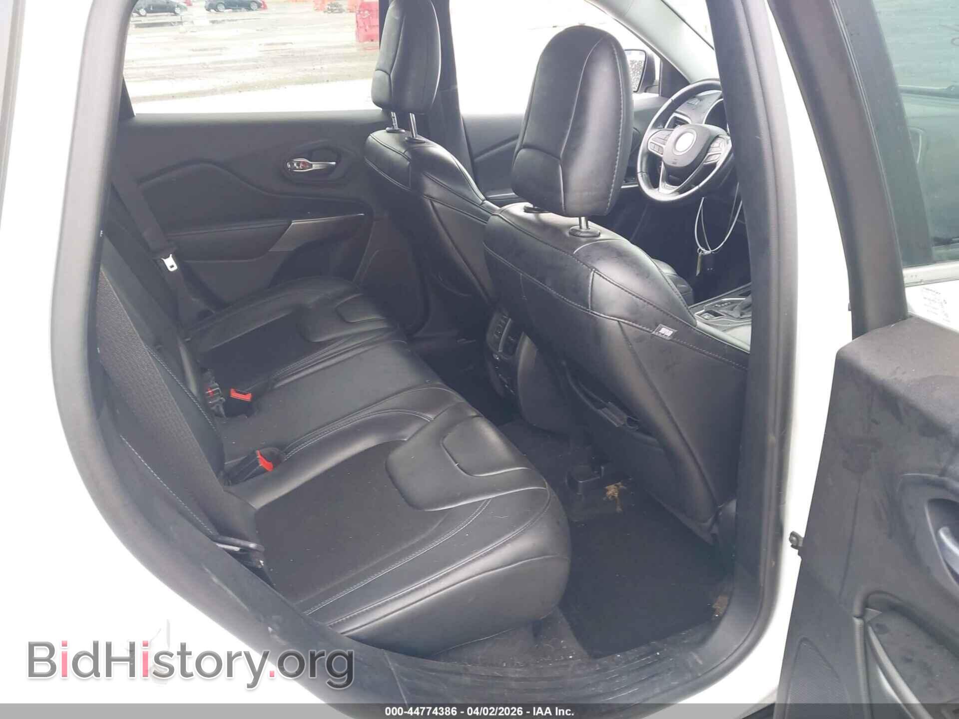 2020 JEEP CHEROKEE - VIN: 1C4PJLLB3LD511581 - Фото 8