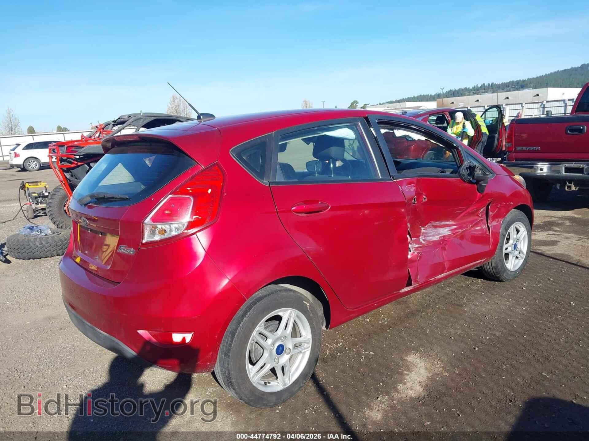 2017 FORD FIESTA - VIN: 3FADP4EJ2HM110634 - Фото 4