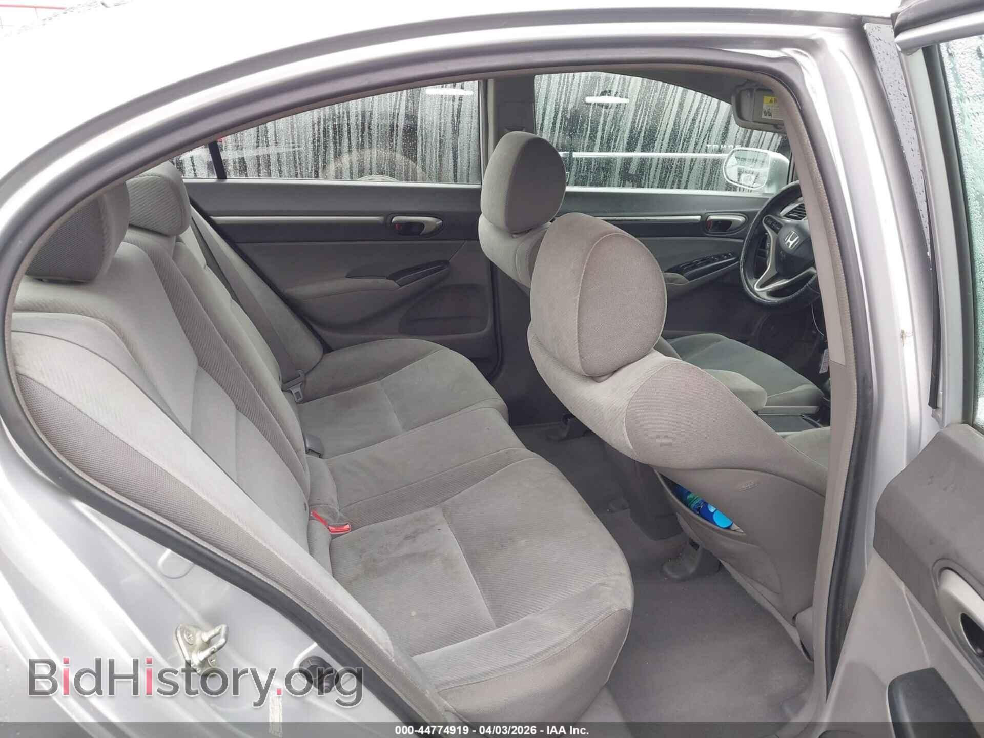2010 HONDA CIVIC - VIN: 19XFA1F87AE003075 - Фото 8