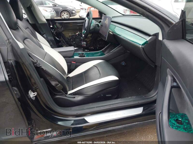 2019 Tesla MODEL 3 (VIN 5YJ3E1EA6KF296779) — фото 5 из 24