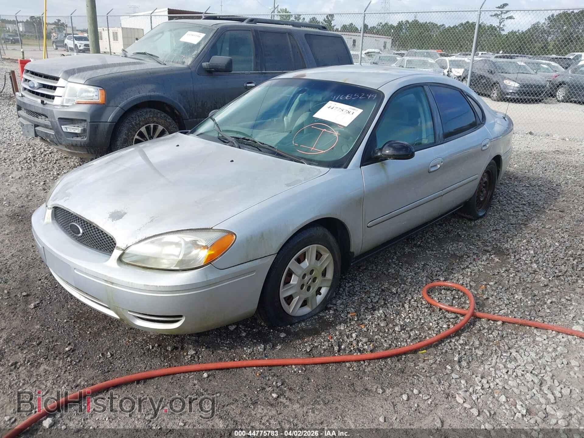 2005 FORD TAURUS - VIN: 1FAFP53U55A291300 - Фото 2
