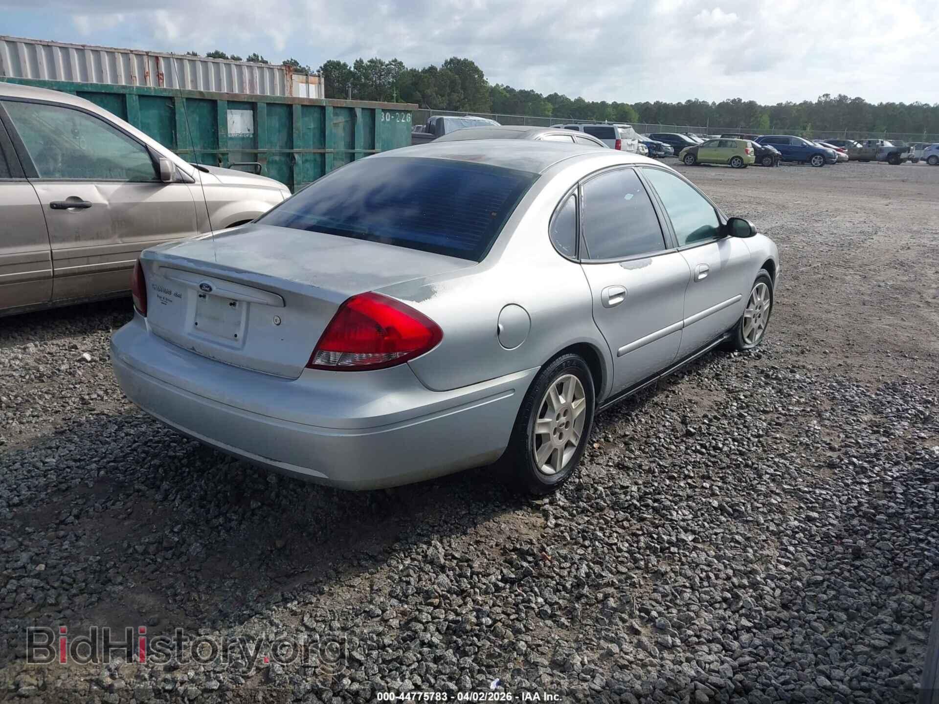2005 FORD TAURUS - VIN: 1FAFP53U55A291300 - Фото 4