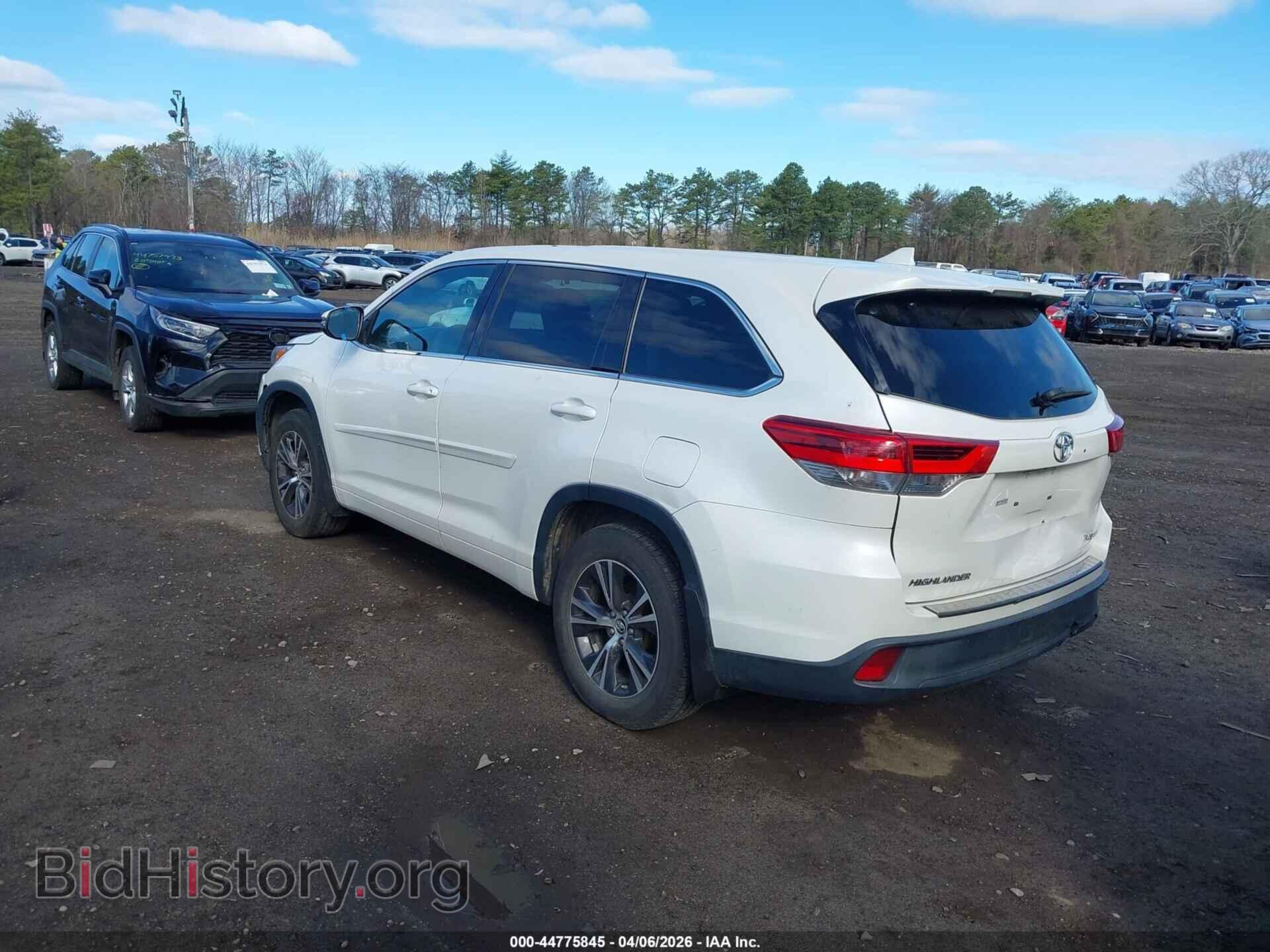 2017 TOYOTA HIGHLANDER - VIN: 5TDBZRFH6HS456352 - Фото 3