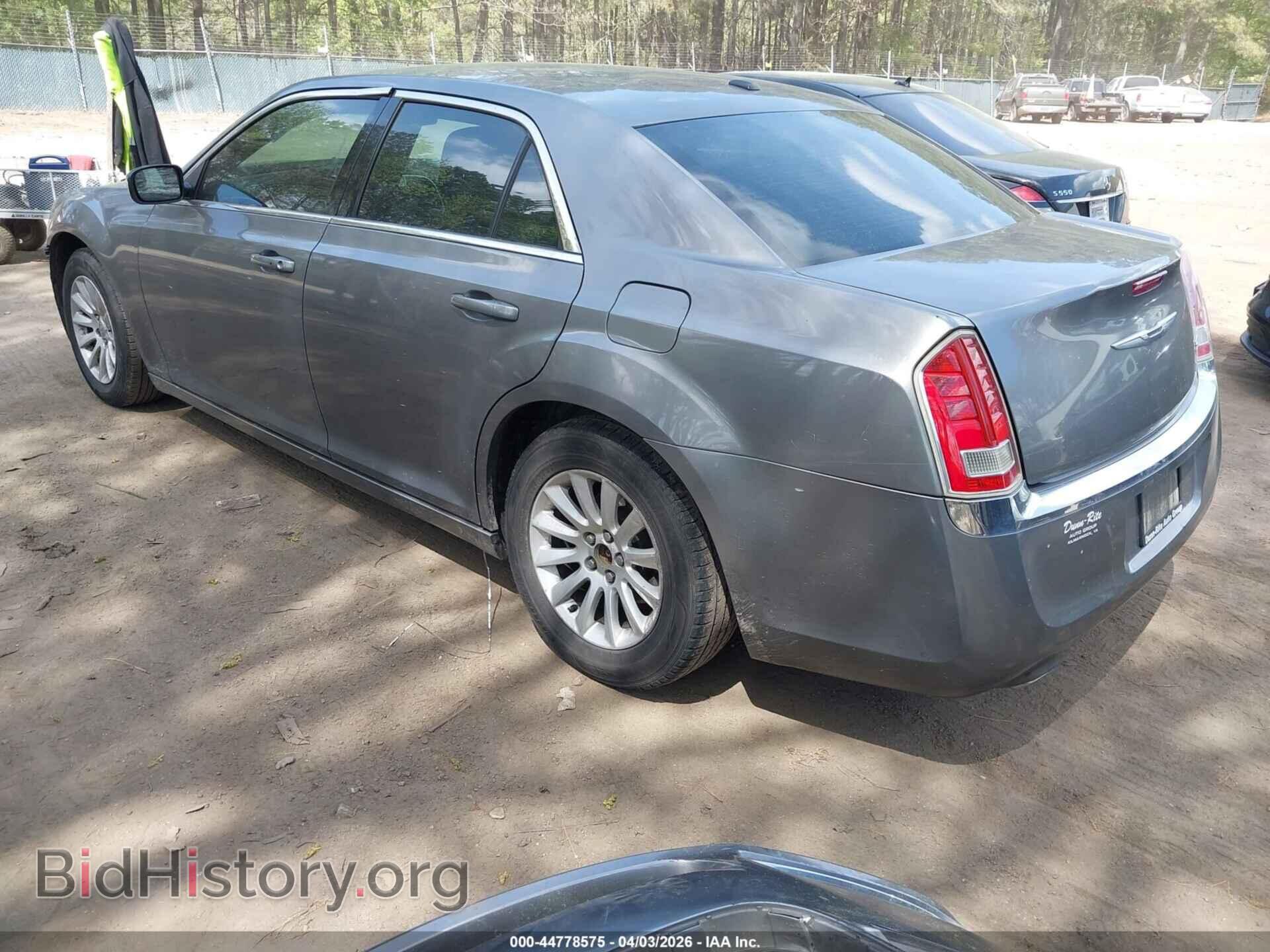 2011 CHRYSLER 300 - VIN: 2C3CA4CG0BH523550 - Фото 3