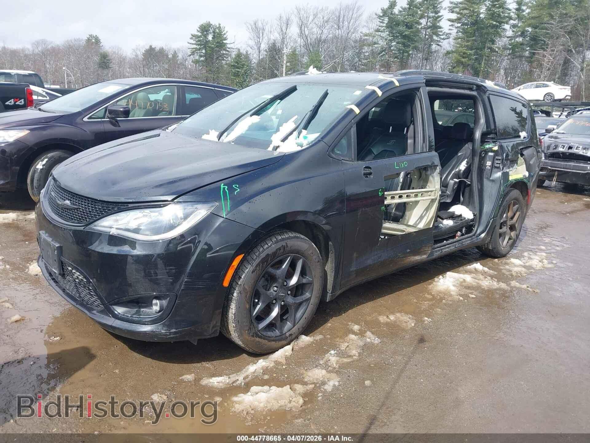2020 CHRYSLER PACIFICA - VIN: 2C4RC1BG1LR237864 - Фото 2