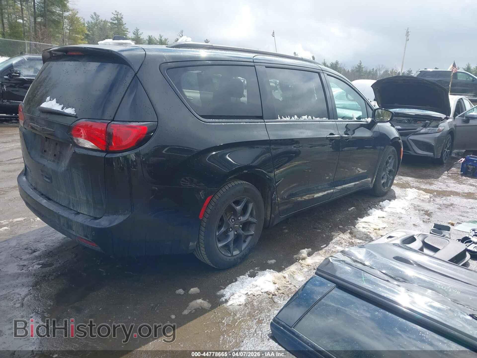 2020 CHRYSLER PACIFICA - VIN: 2C4RC1BG1LR237864 - Фото 4
