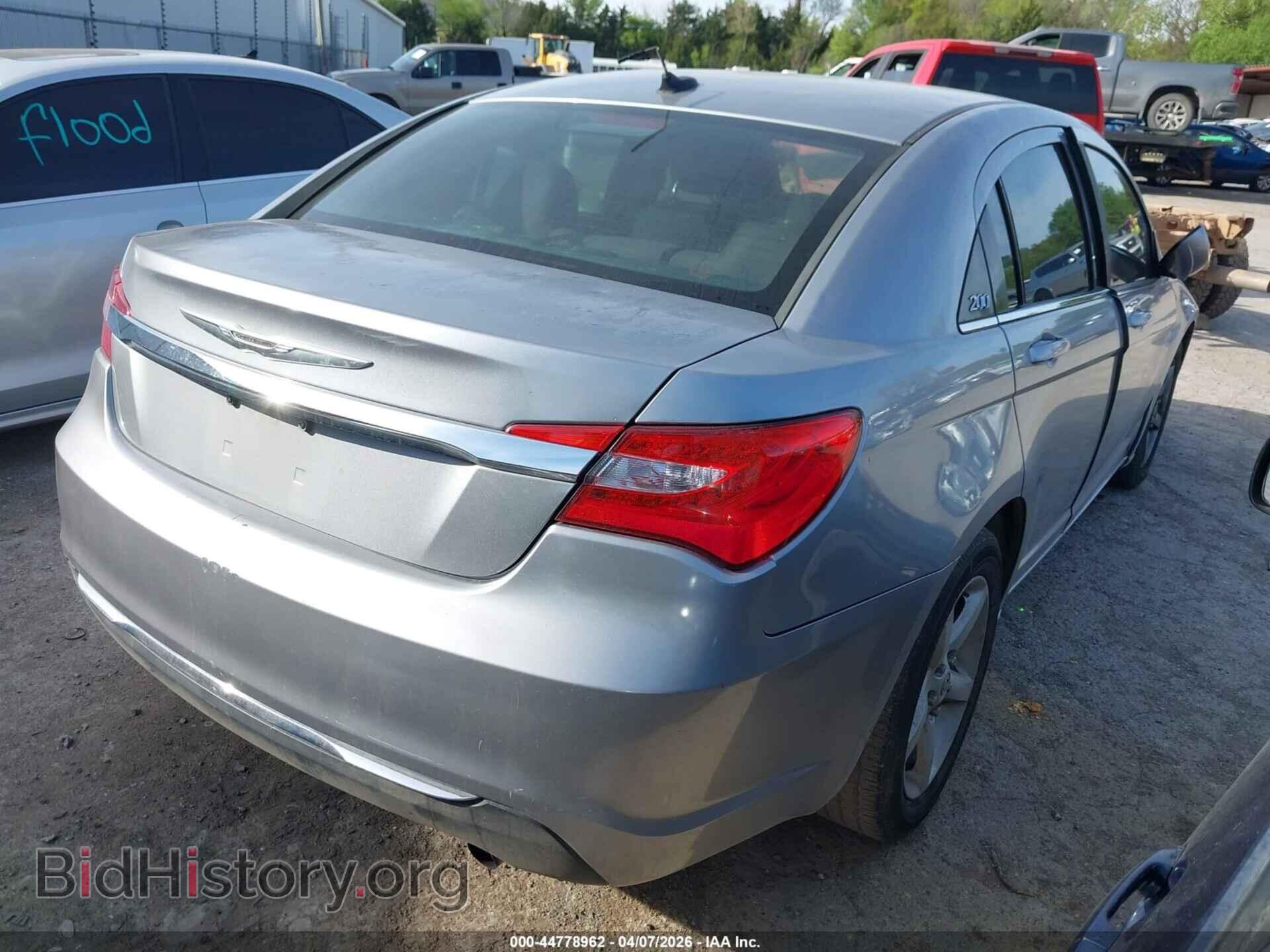 2013 CHRYSLER 200 - VIN: 1C3CCBAB2DN641101 - Photo 4